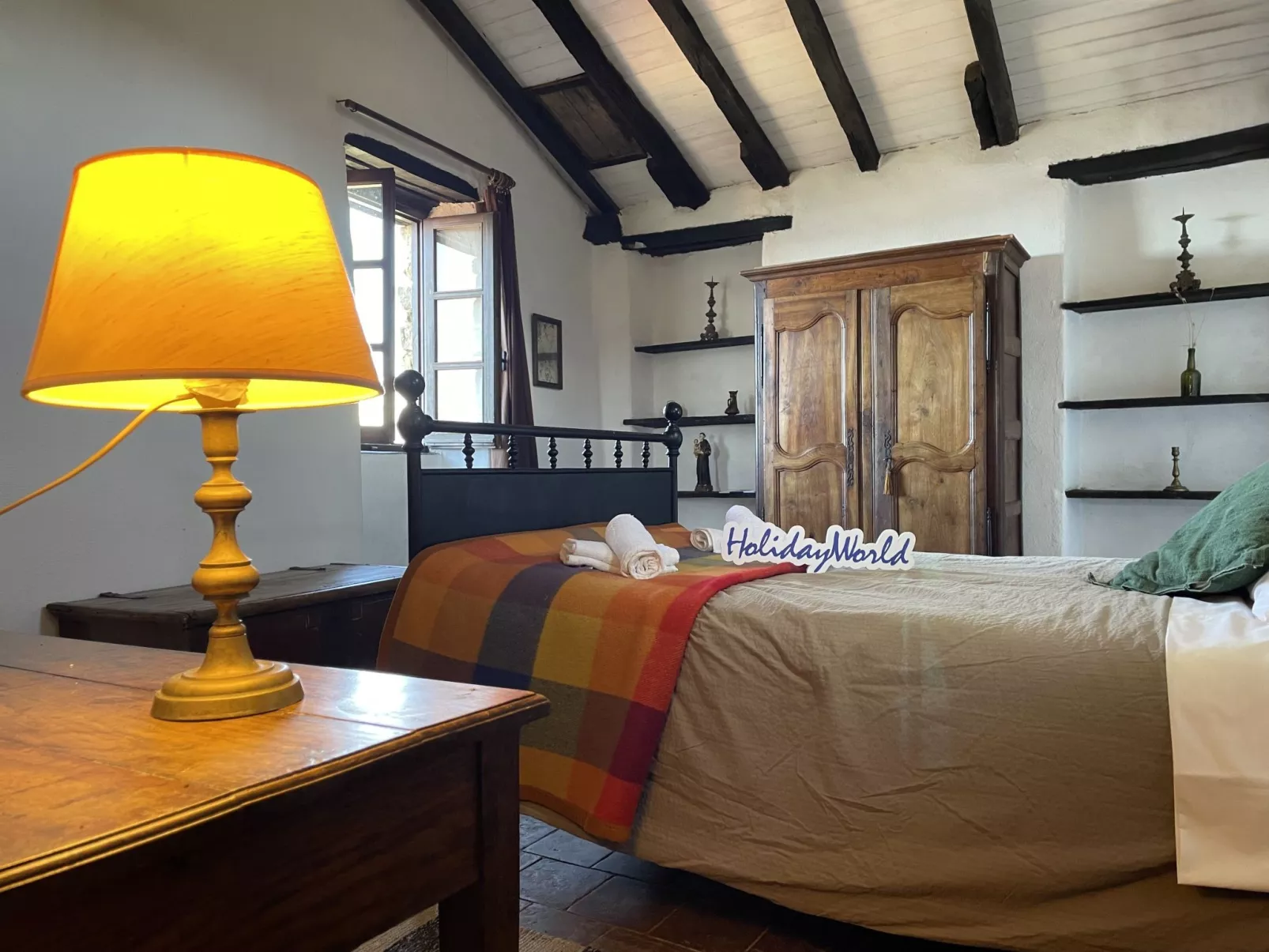 Panoramic Retreat by Holiday World-Binnen