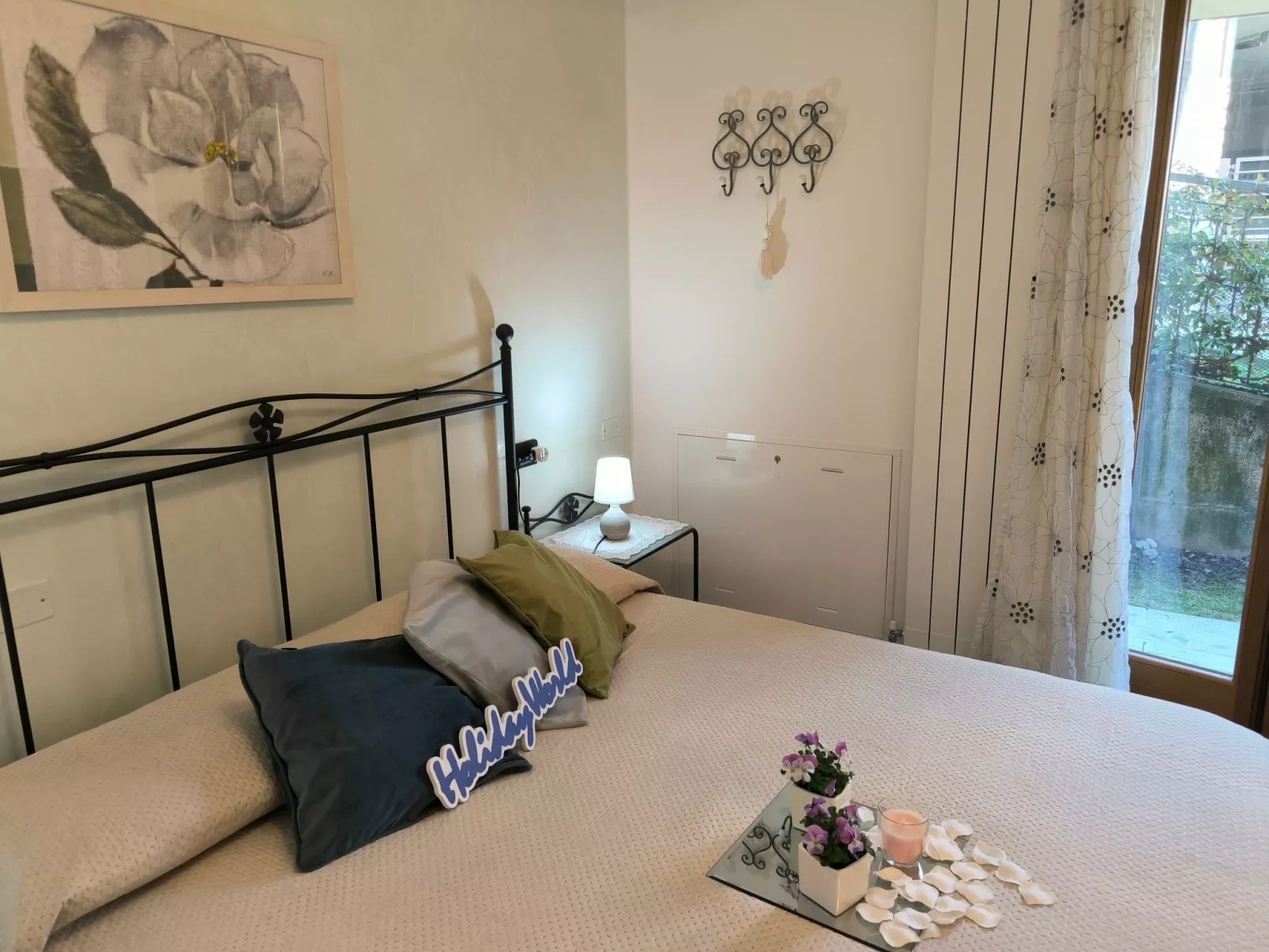 Sweet Awakening von Holiday World-Binnen