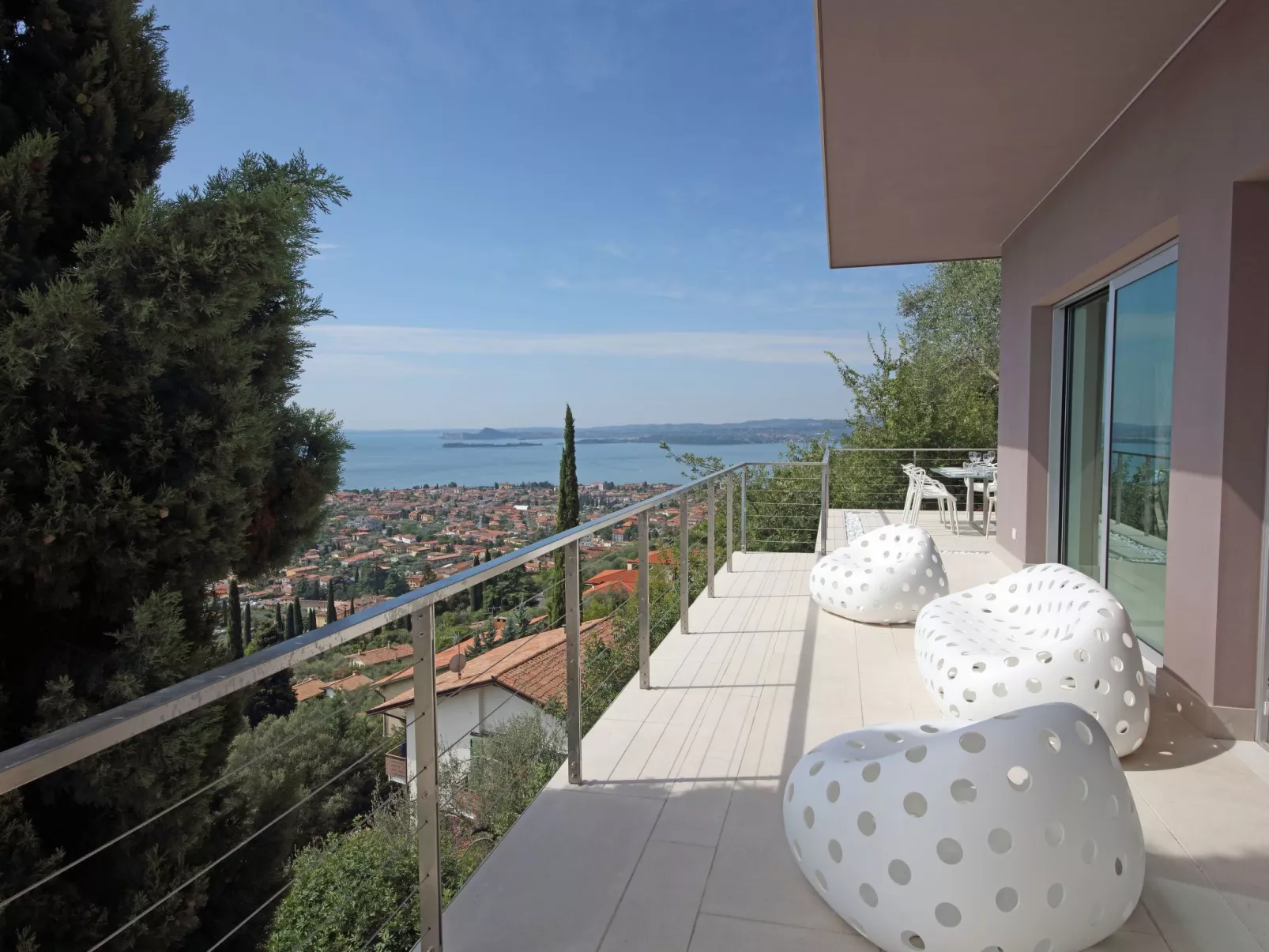 Exklusive Villa Agave mit Seeblick und privatem Pool-Buiten