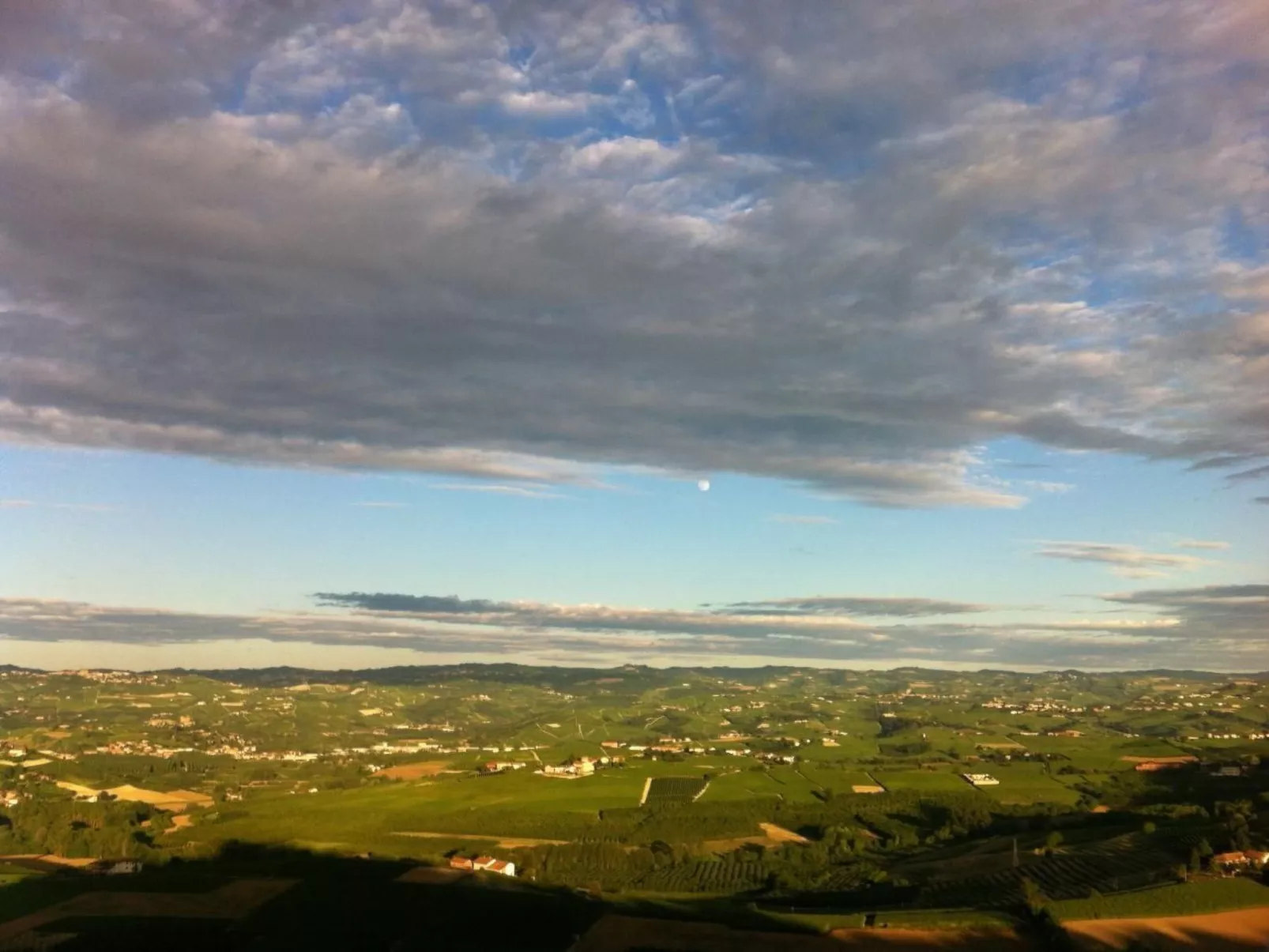Wohnung in Verduno mit Garten-Buiten