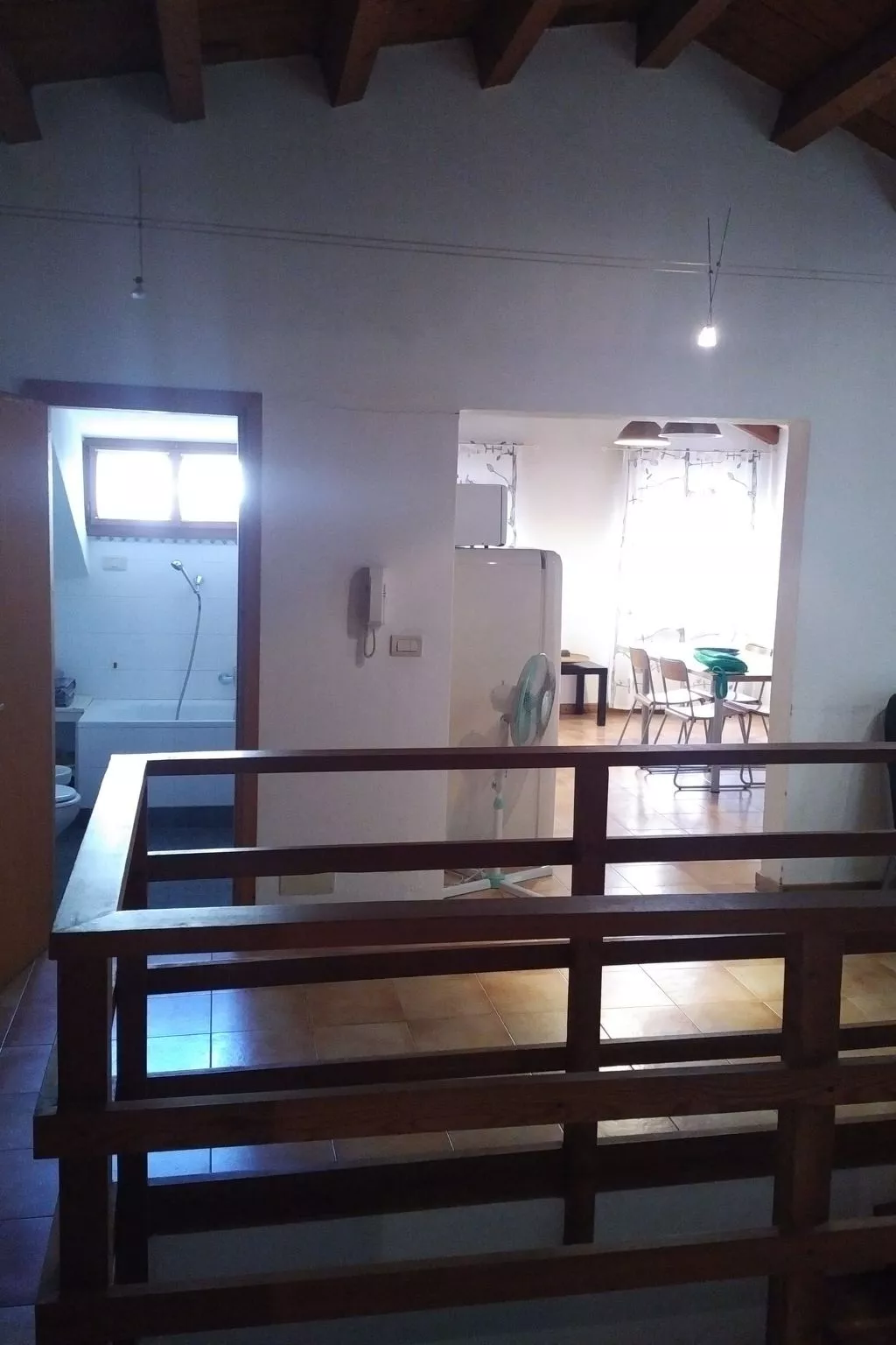 Zweijährige Terrassenwohnung-Binnen