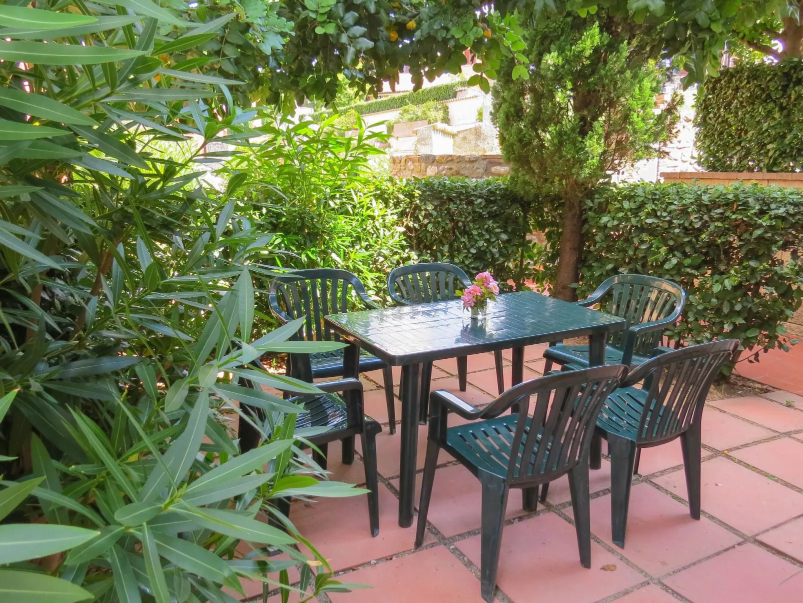 Pieve pomaia trilo flach-Buiten