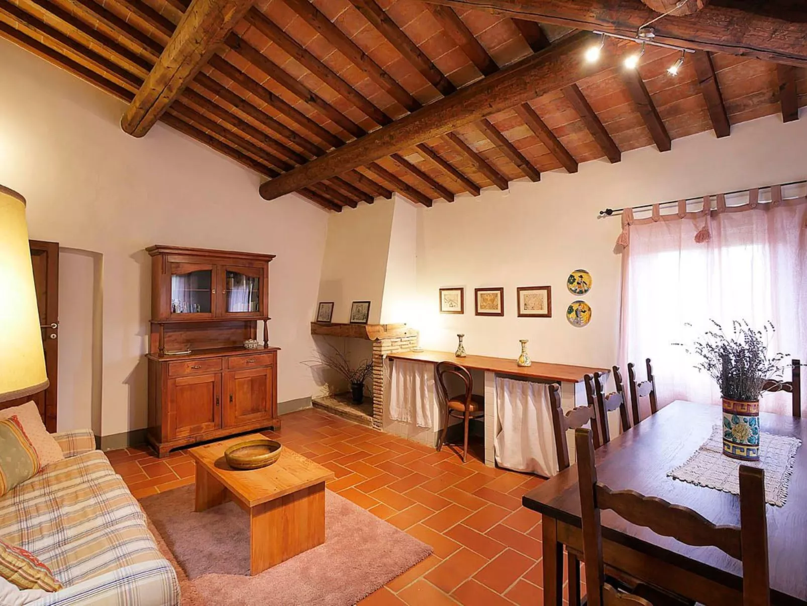 Erta Toskanisches Bauernhaus mit Pool-Binnen