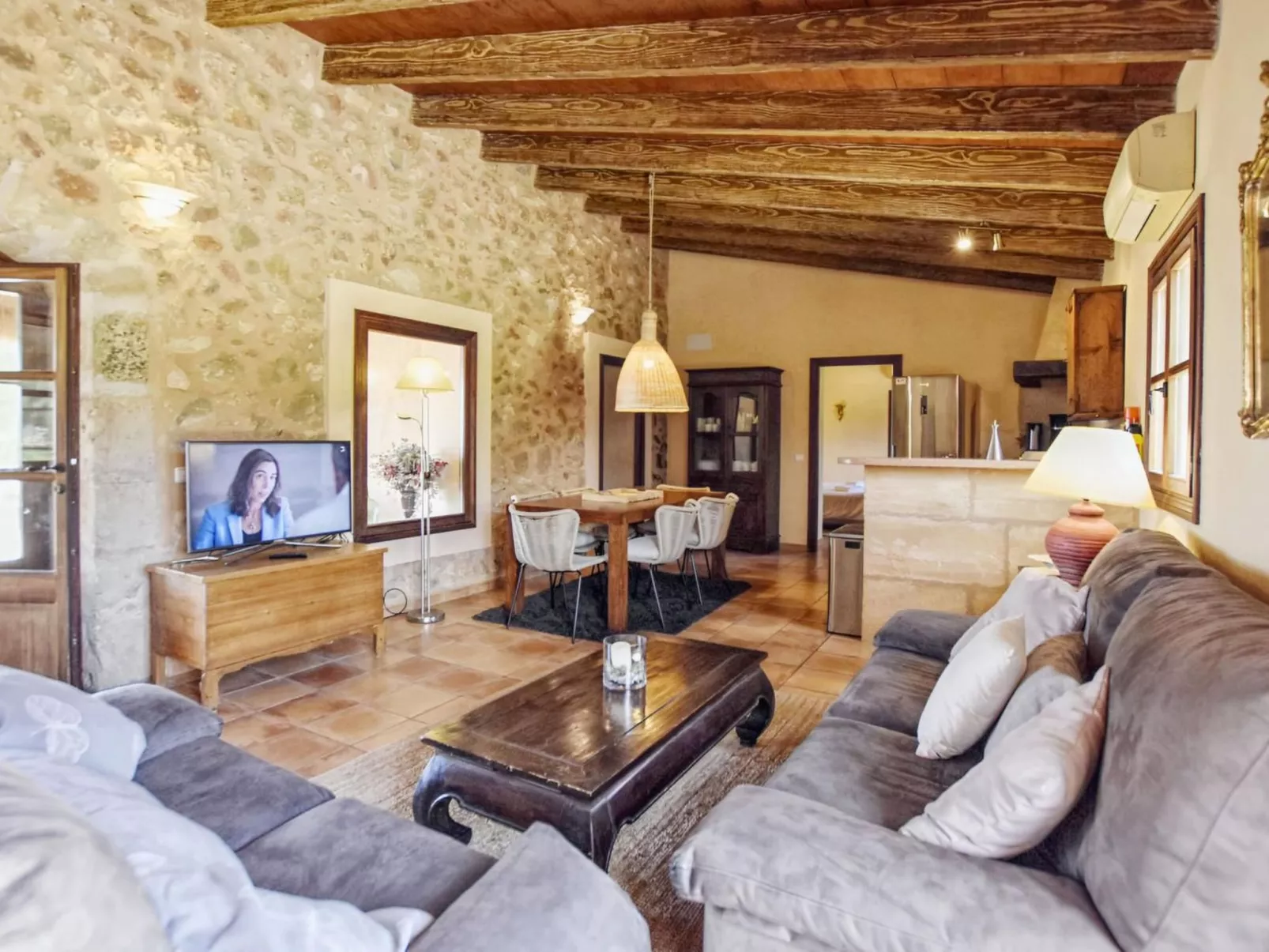 Finca in idyllischer Umgebung Pool & Klima 8 Pers-Image-tags.info