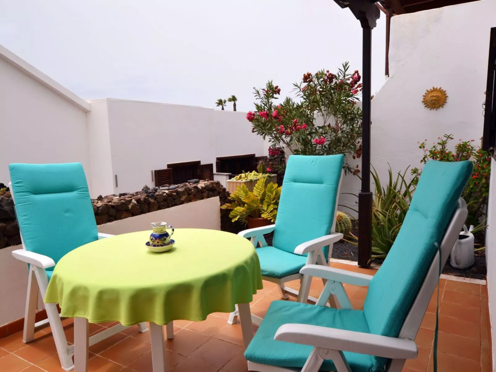 In Playa Honda mit Möblierter Terrasse-Buiten