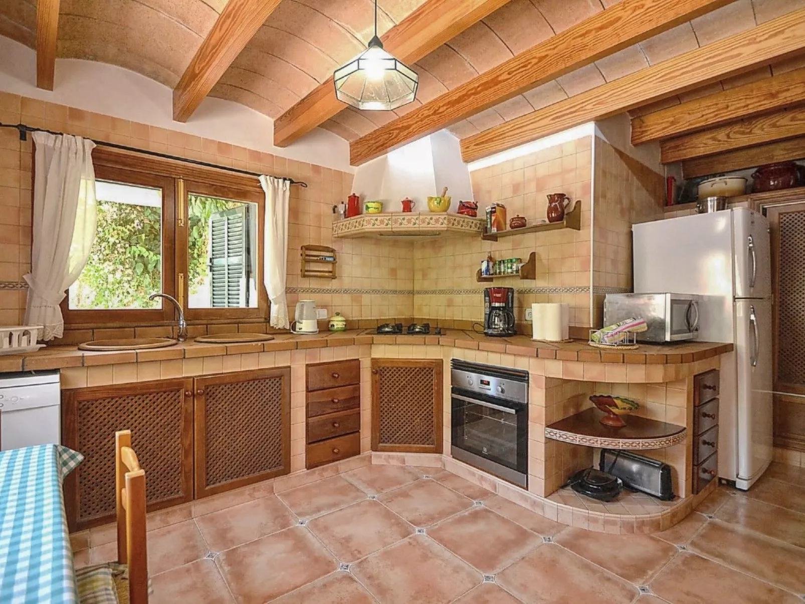 Villa mit Garten, Grill und Terrasse-Image-tags.info