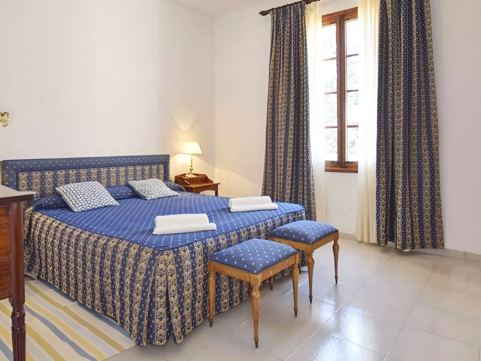 Großes Landhaus mit Schwimmbad in Meeresnähe-Image-tags.info