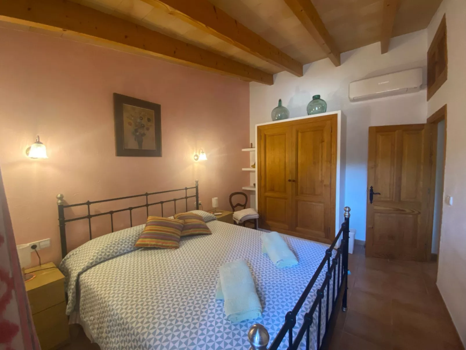 Finca mit Garten, Grill und Terrasse-Binnen