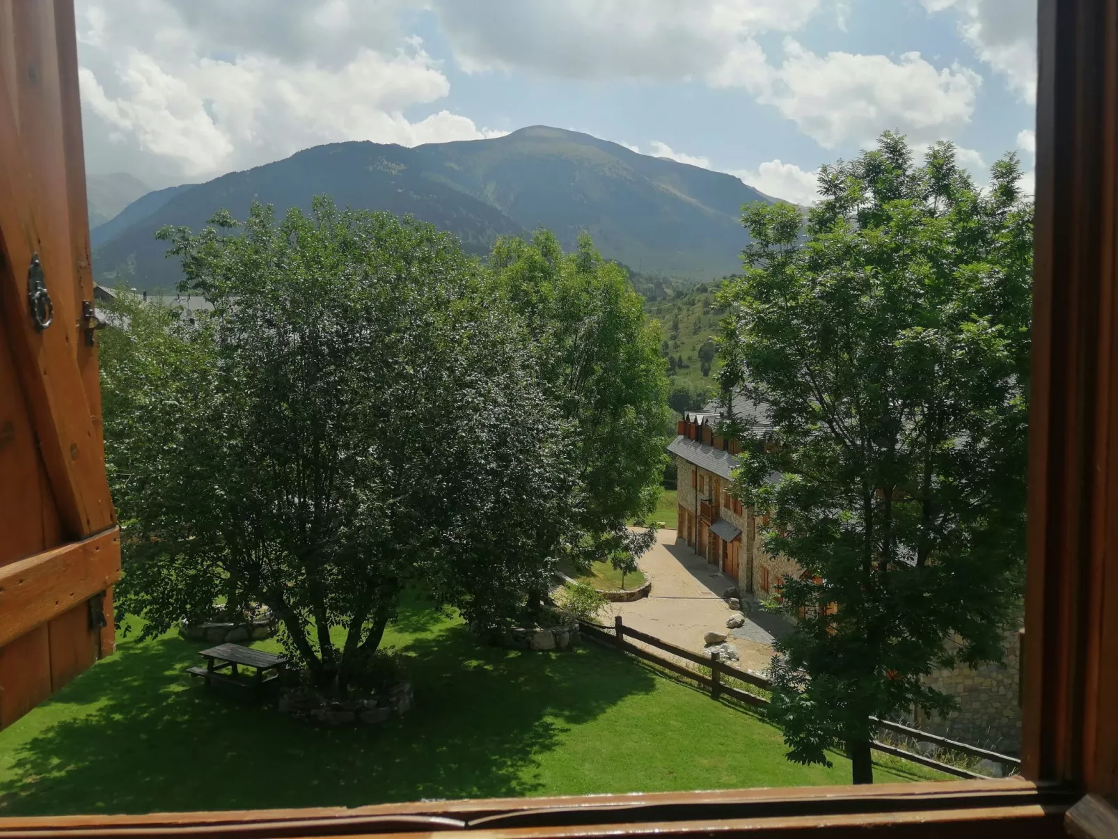 Geräumige Maisonette mit Kamin Isard 2 Vall de Boí-Buiten