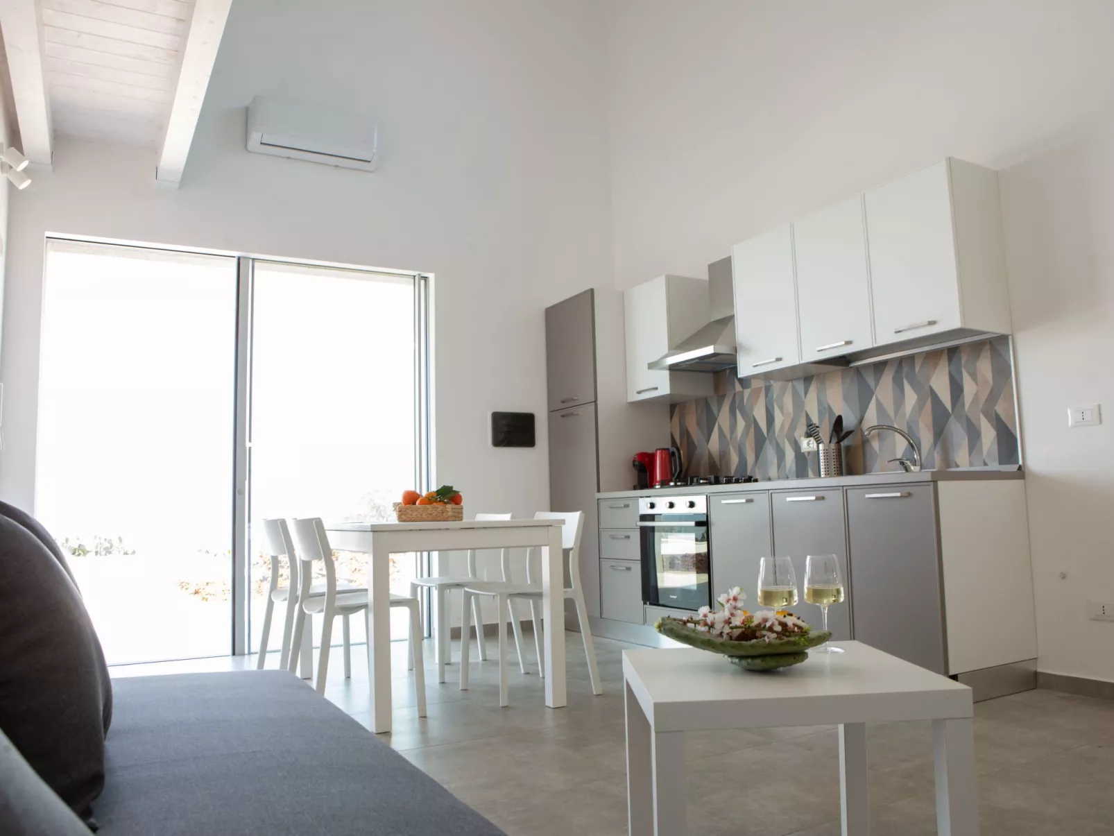 In Partinico mit Privatem Pool-Binnen