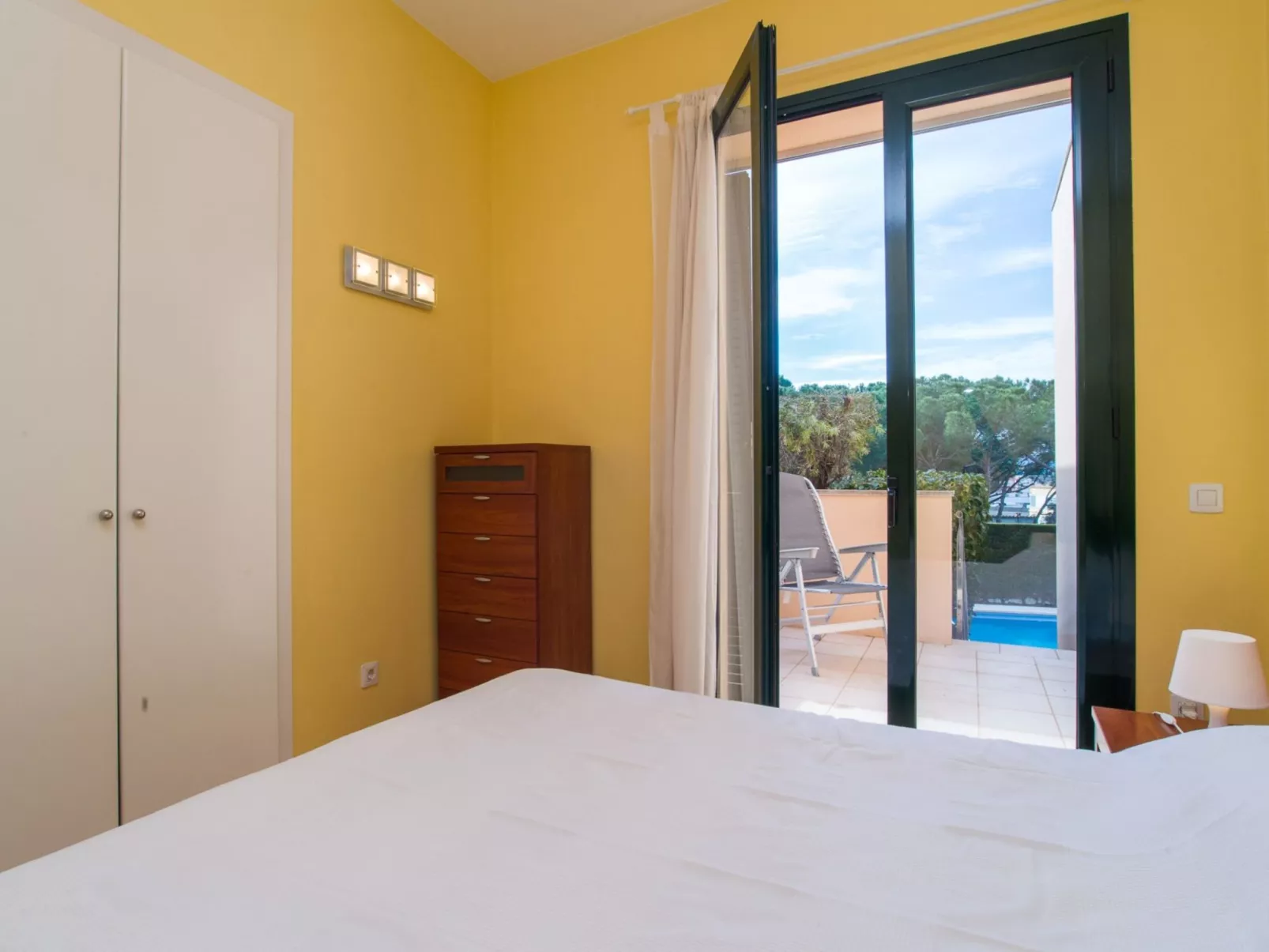 Costabravaforrent Pedró, Doppelhaushälfte für 6 Personen mit gemeinschaftlichem-Image-tags.info