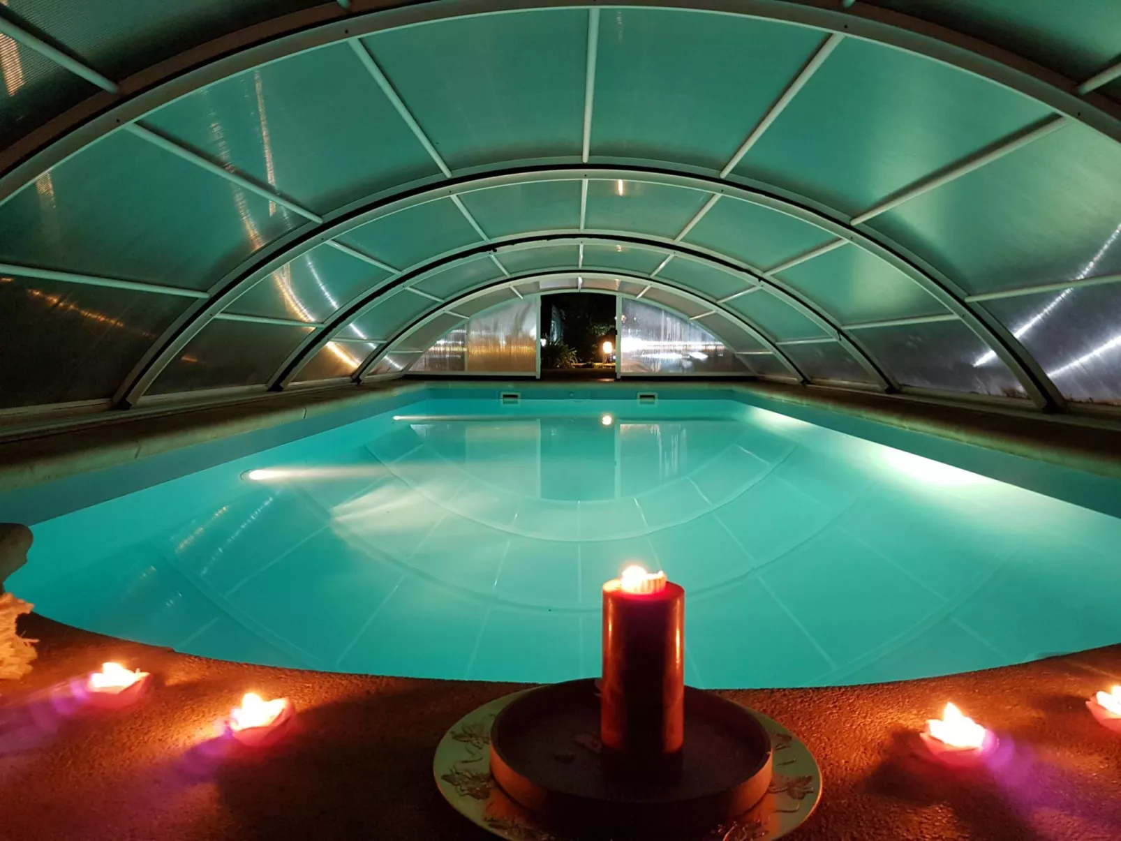 Familienfinca auf dem Lande mit Schwimmbad-Binnen