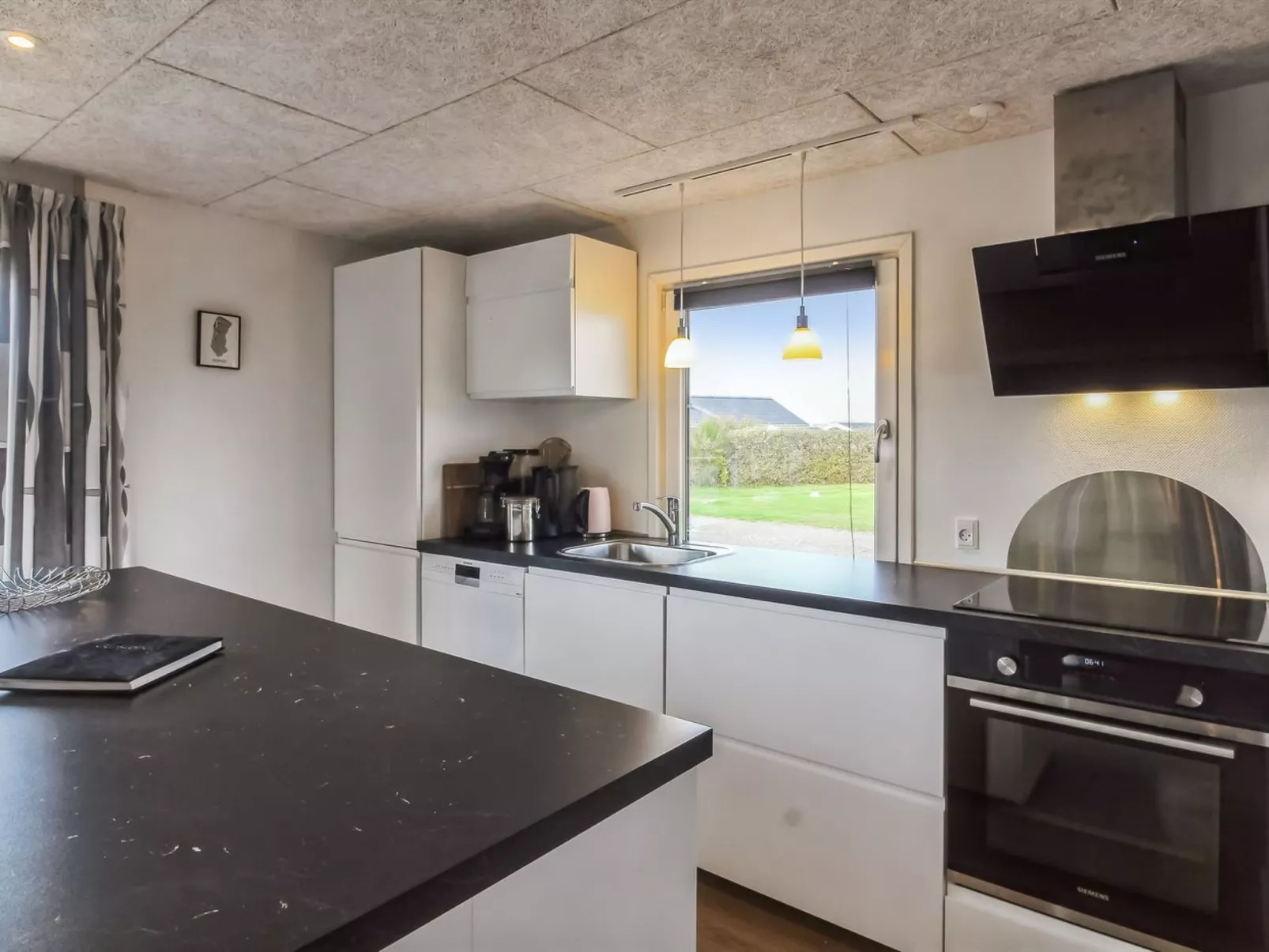 "Aleksandar" - 500m from the sea-Binnen