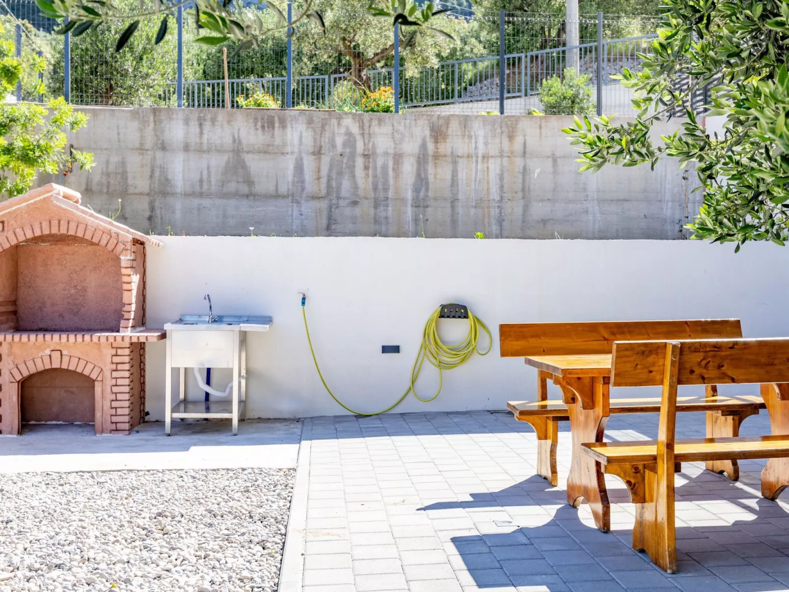 Apartman Ruzmarin-Buiten