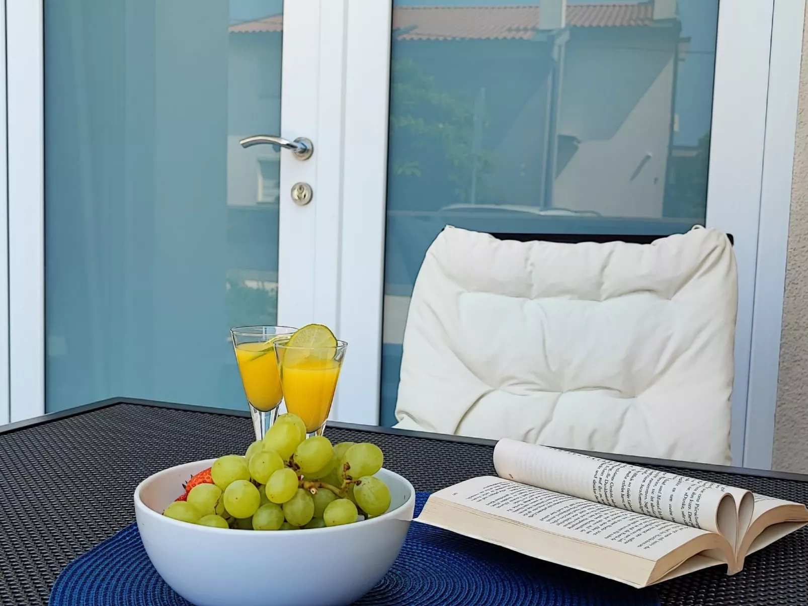 Modernes Apartment in Crikvenica mit Gemeinschaftspool-Buiten