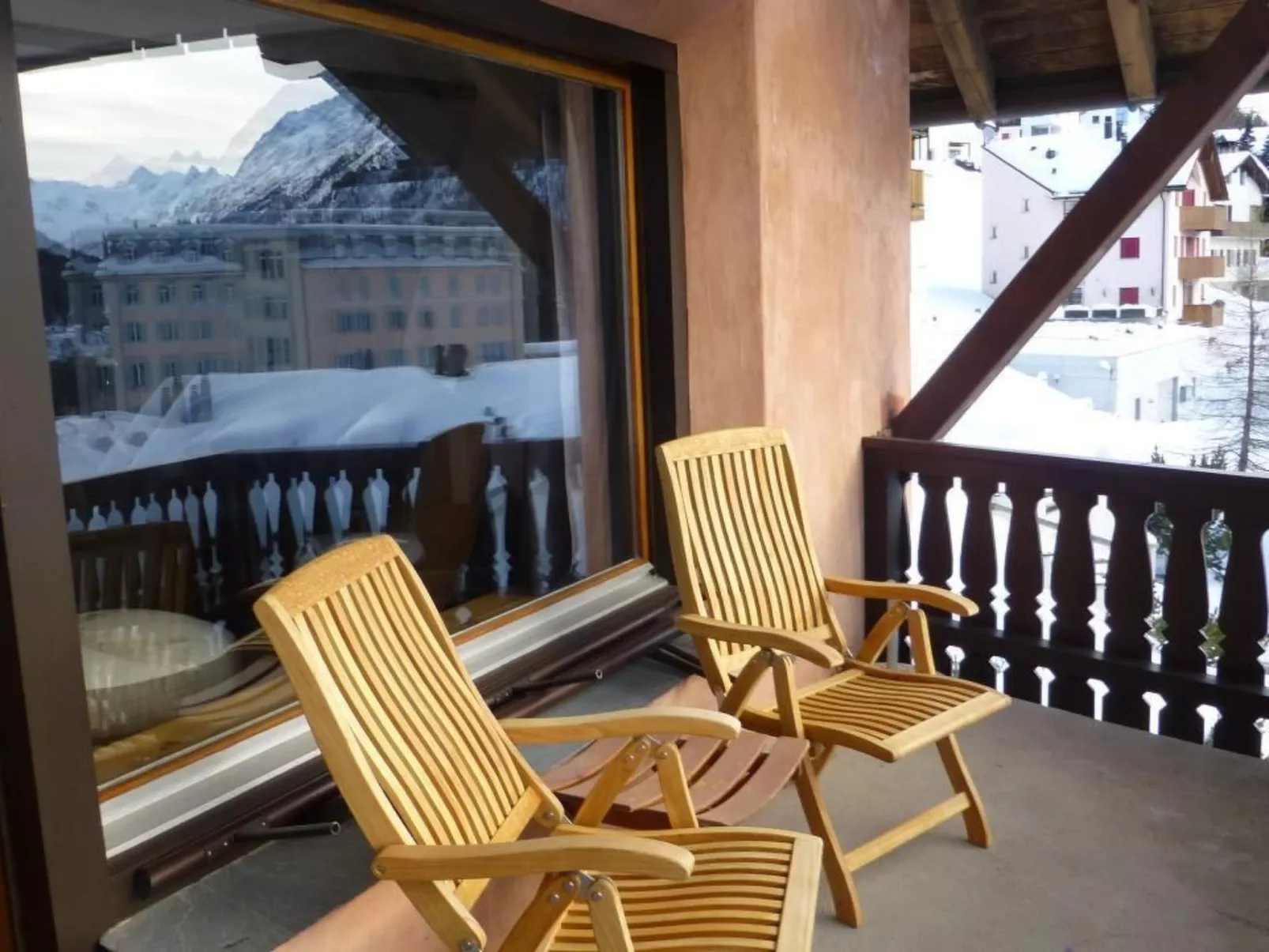 Chesa Furtüna-Buiten