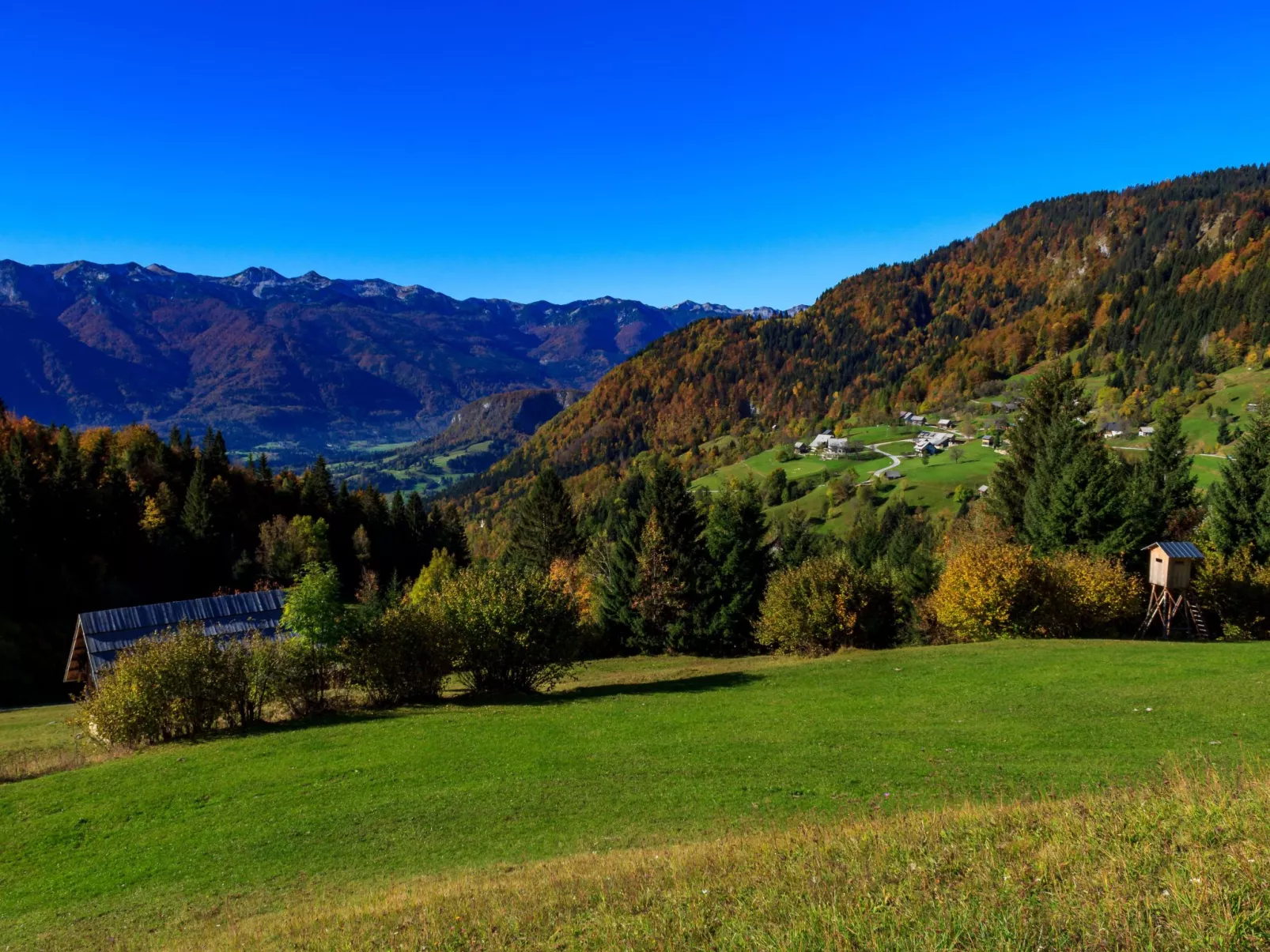Für 5 Personen ca. 60 m&sup2; in Podjelje, Triglav Nationalpark-Buiten