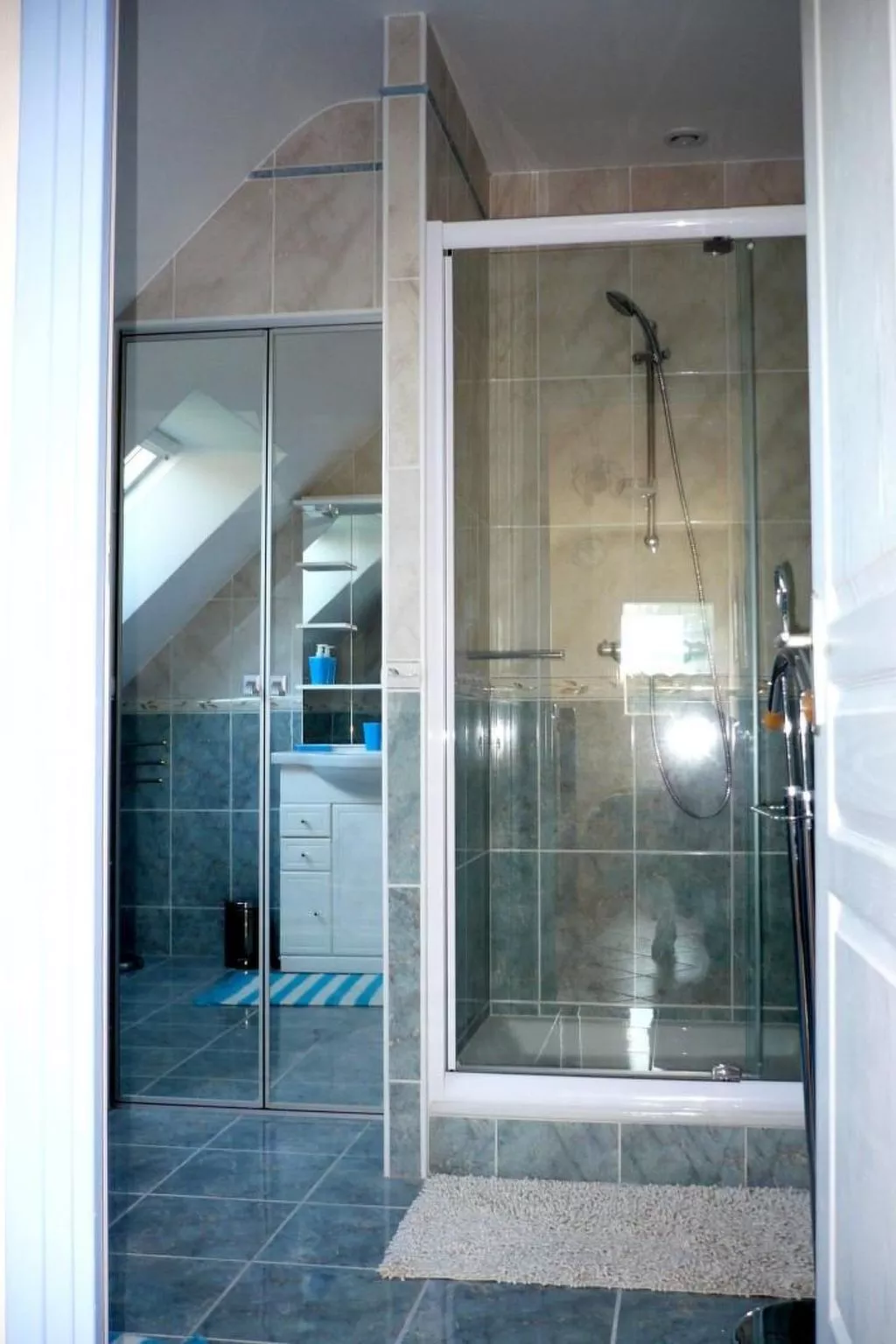 Mit eigener Terrasse-Binnen