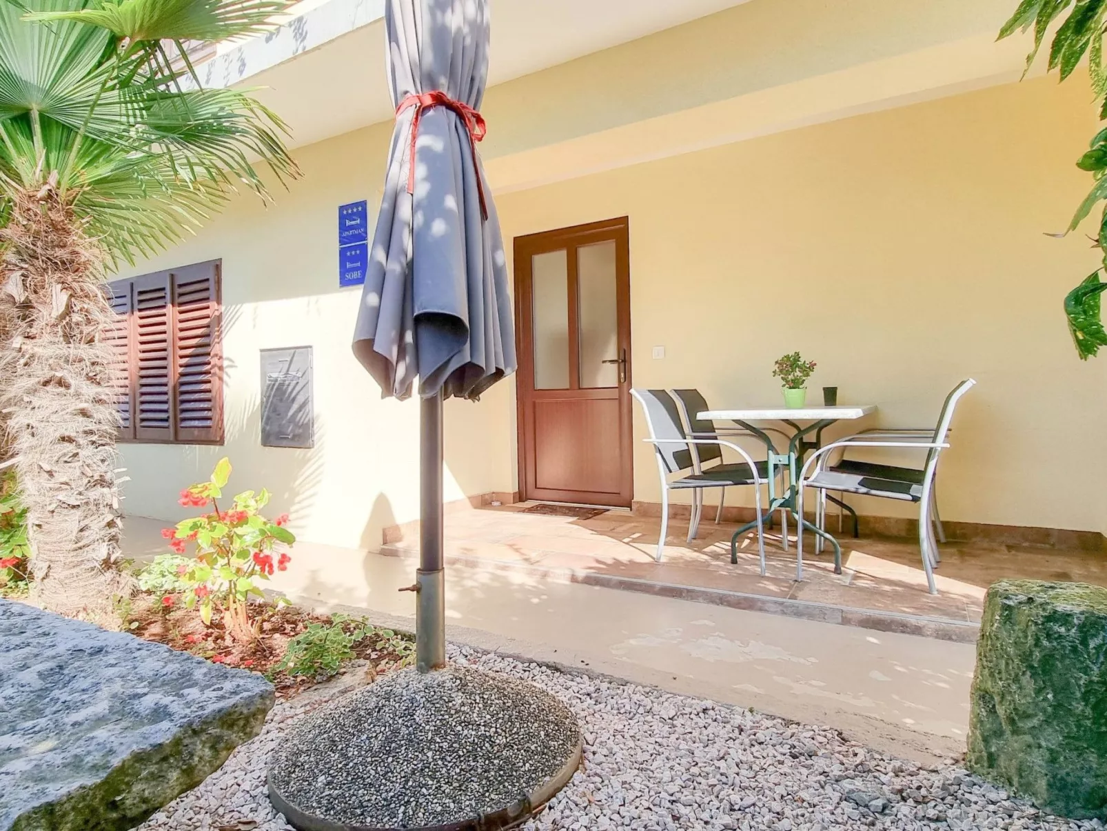 Für 4 Personen ca. 40 m&sup2; in Novigrad, Adriaküste Kroatien (Westküste von I-Image-tags.info