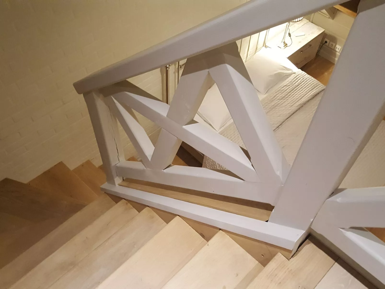 Mit Schwimmbad-Binnen