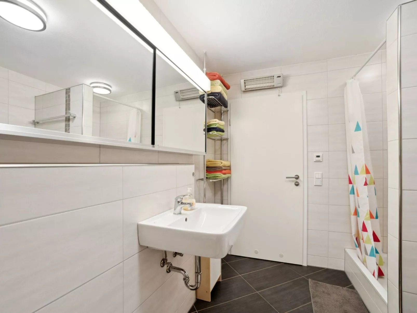 Home of Family-Binnen