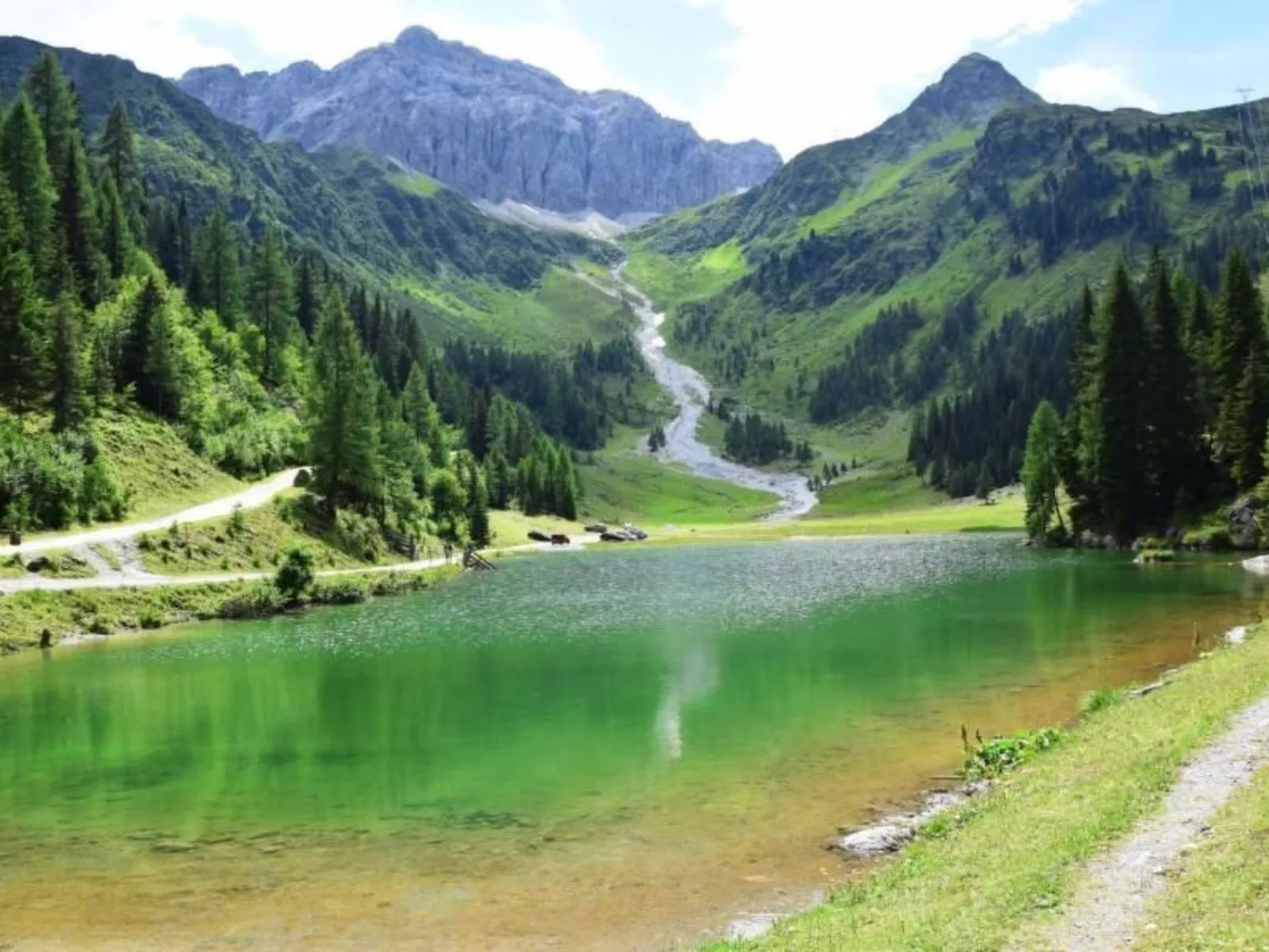 Charmantes Ferienhaus mit Whirlpool-Buiten
