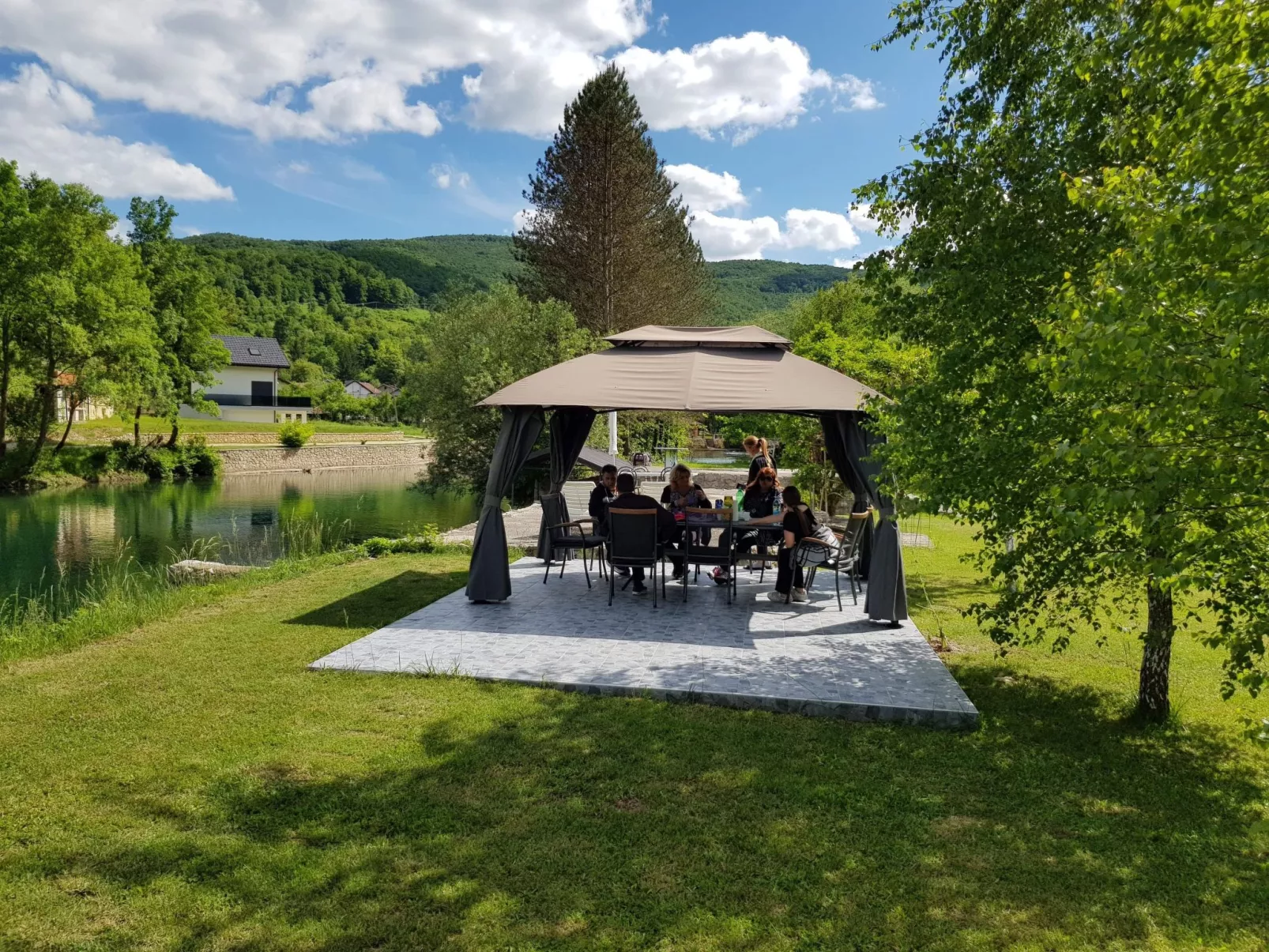 Una-Tal Kulen Vakuf-Buiten