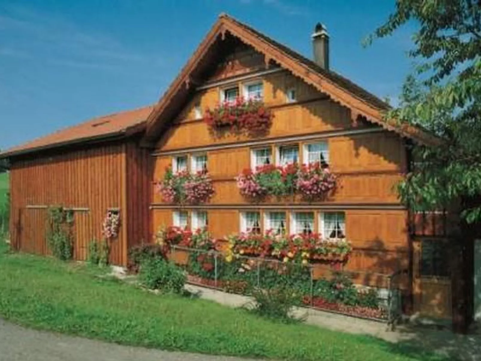 Bauernhof ufem Berg-Buiten