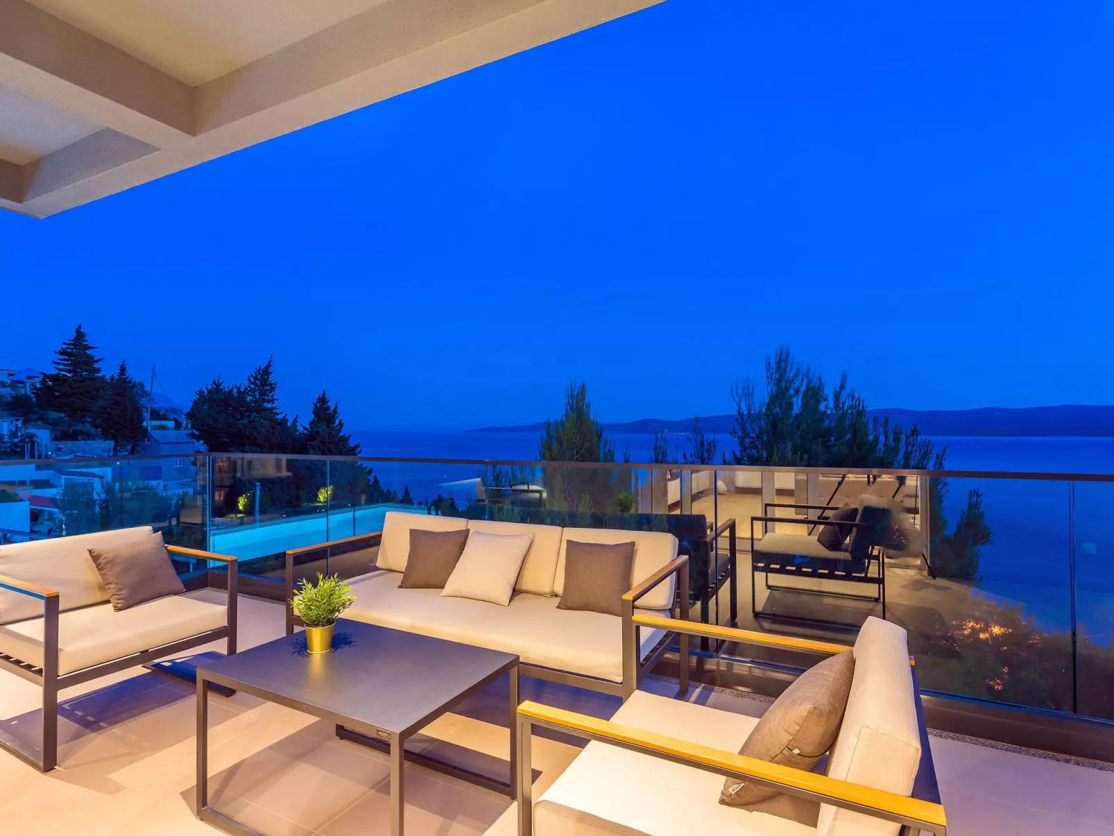 In Mimice mit tollem Pool und Meerblick-Binnen