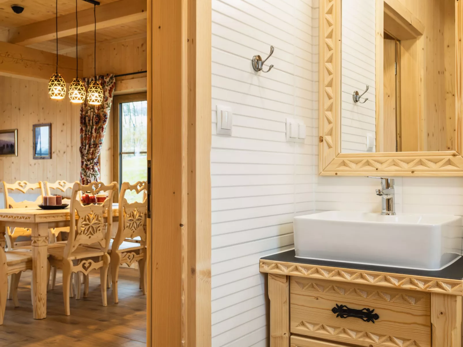 Krokus Tal Dorf unter der Tatra-Binnen