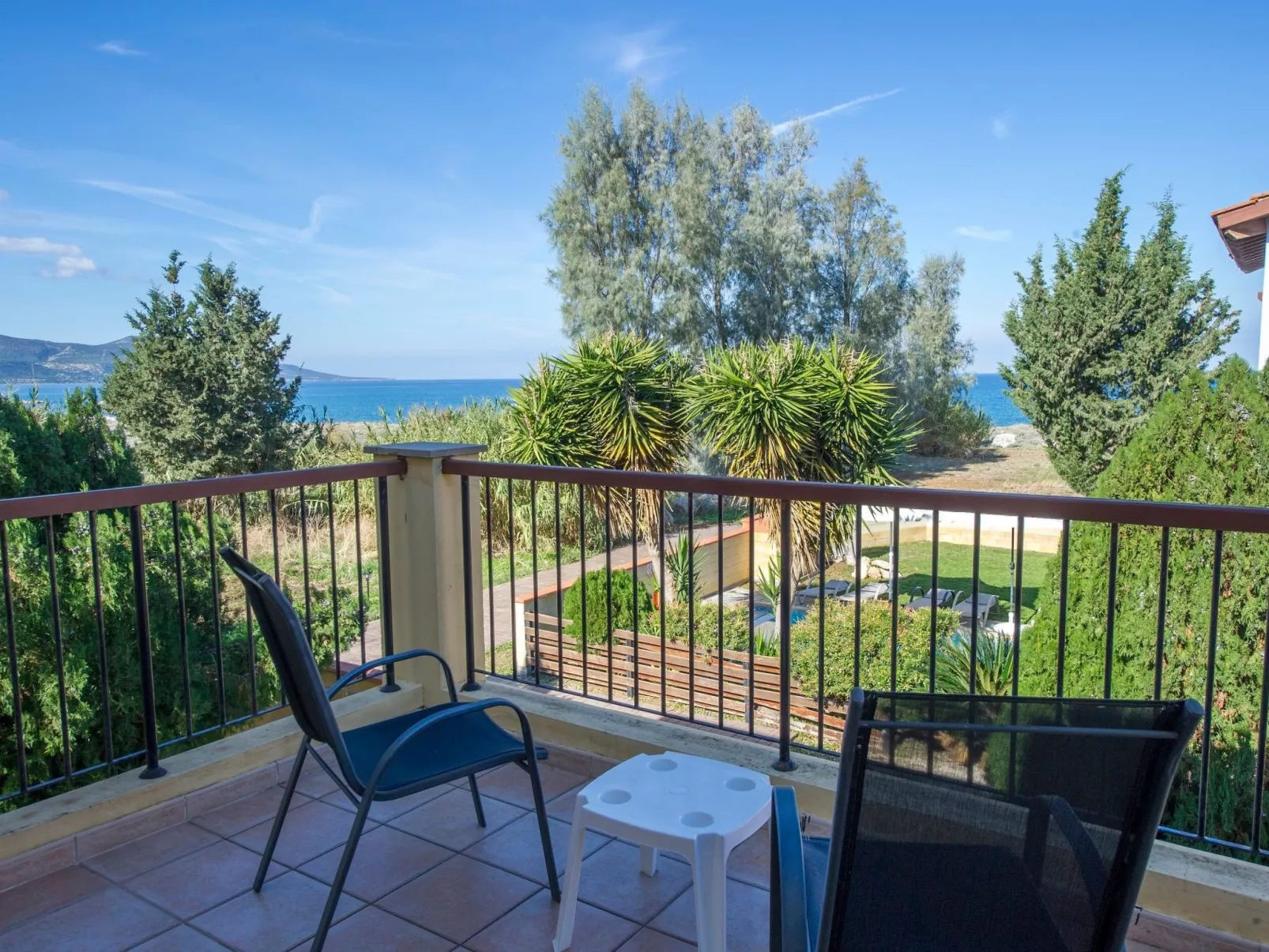 Schönes Ferienhaus mit Balkon in Polis Chrysochous-Buiten