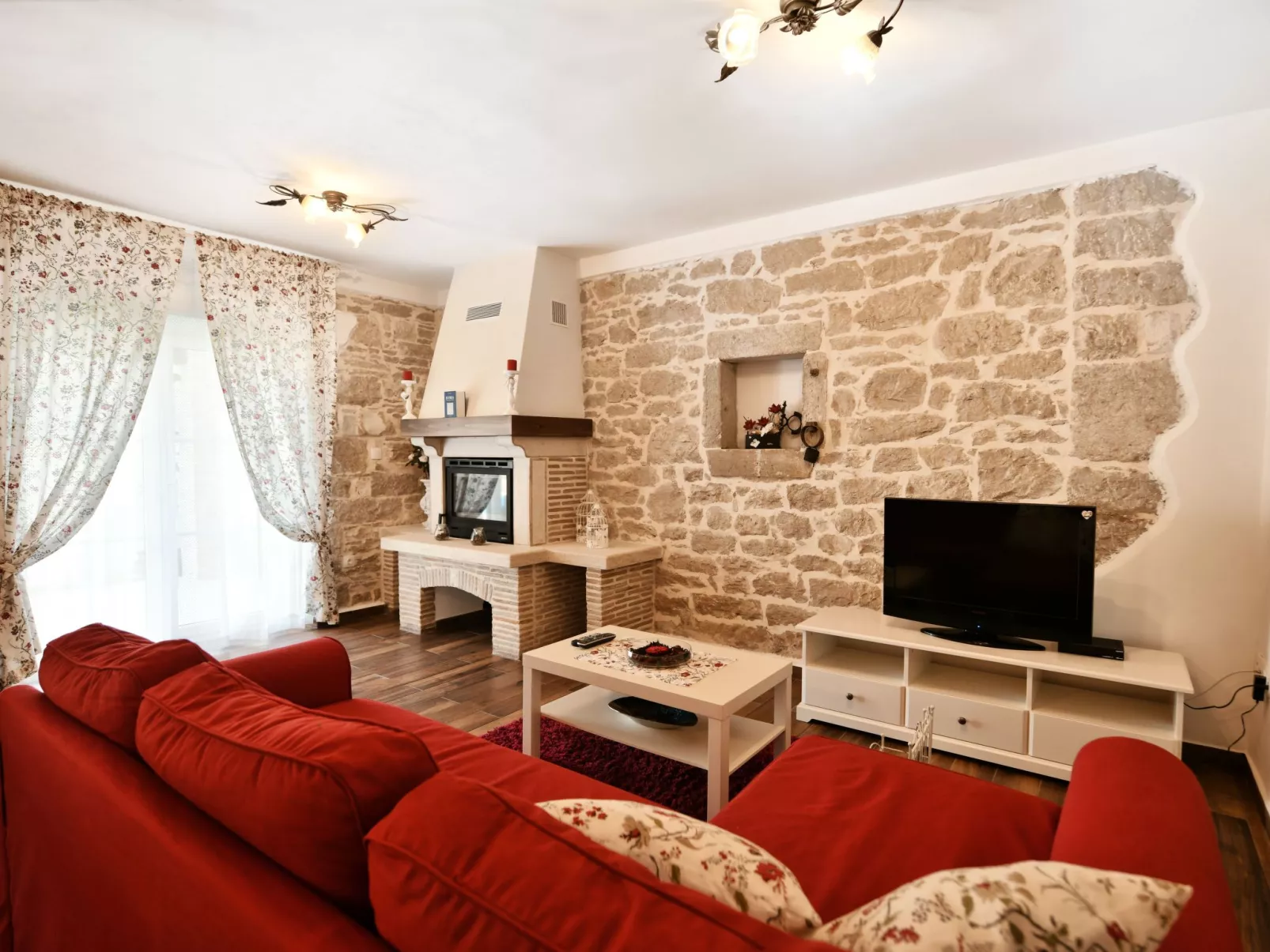 Mit Privatpool für 6 Personen ca. 130 m&sup2; in Markovici, Istrien (Binnenland-Binnen