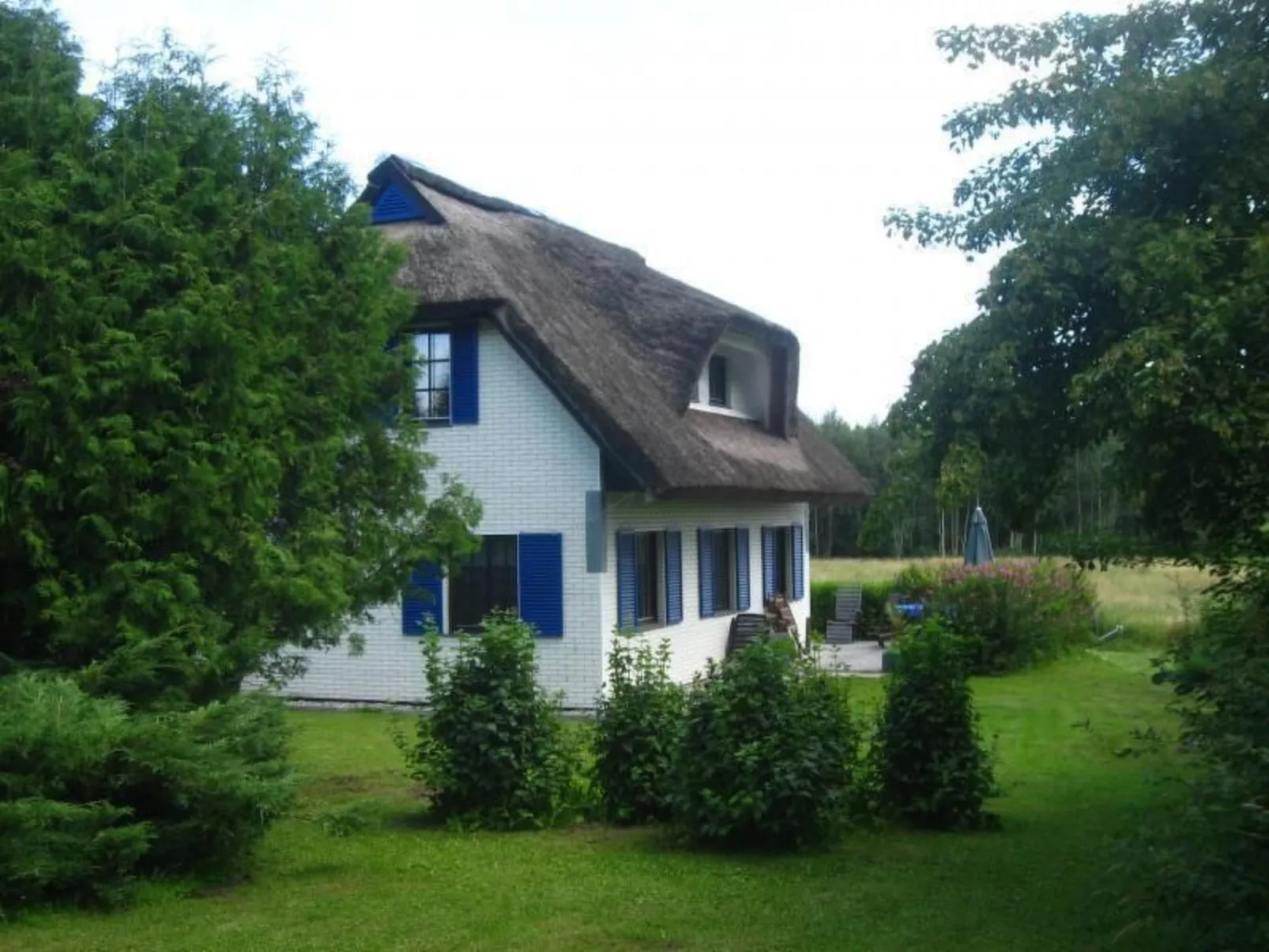 Haus-Zauberblau-Buiten