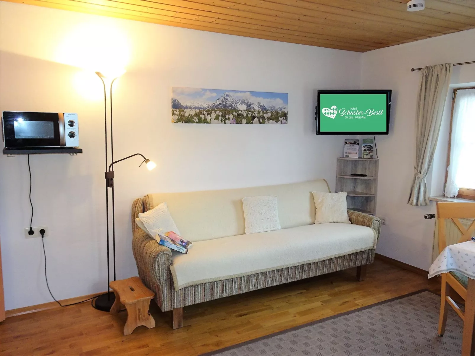 Schwalbe-Image-tags.info