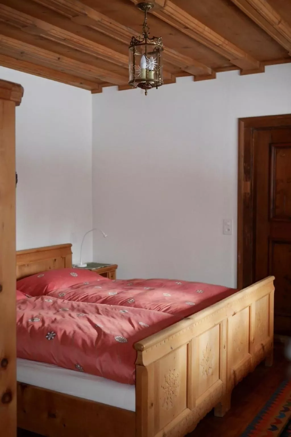 Chesa Bindschedler-Image-tags.info