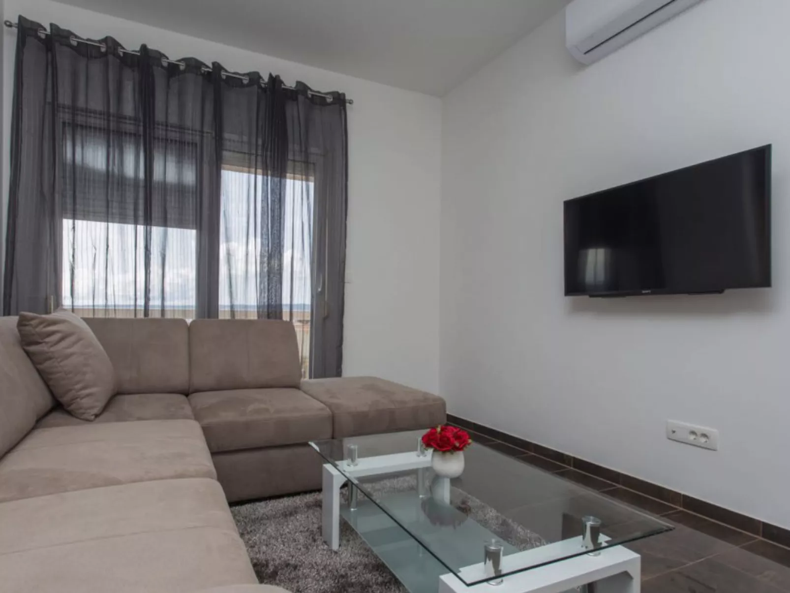 Moderne Meerblick ap.1 mit Pool und Terrasse bbq in der Nähe von Split Trogir-Image-tags.info