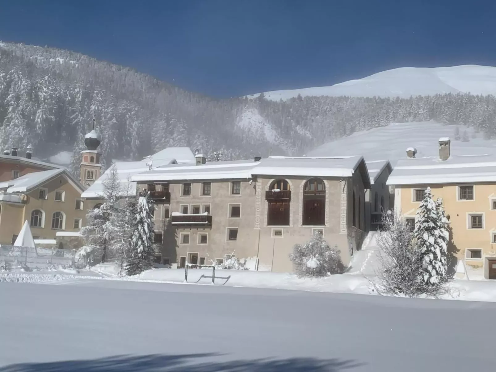 Chesa Genziana-Buiten