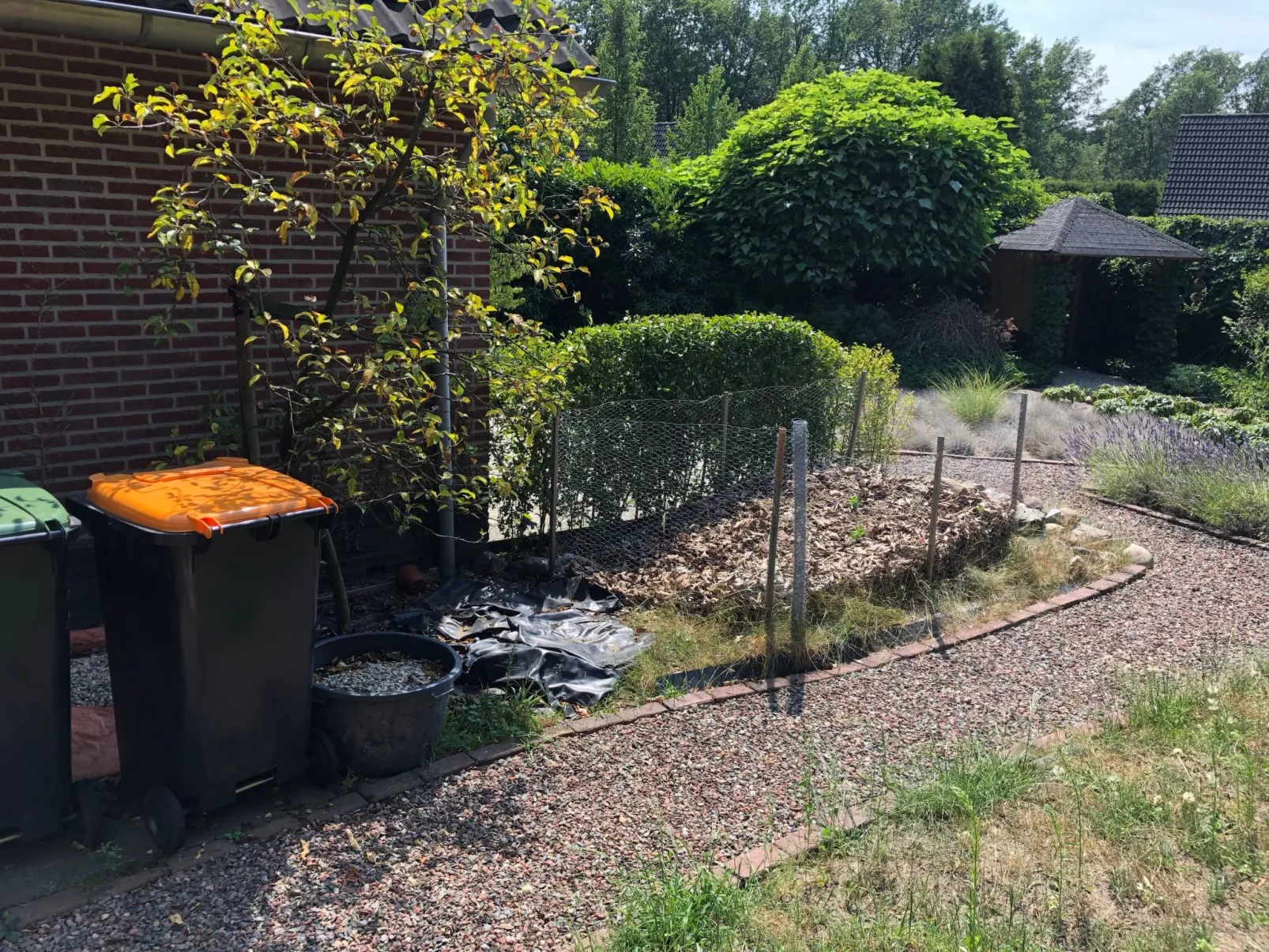 Geräumiges Ferienhaus mitten im Wald-Buiten