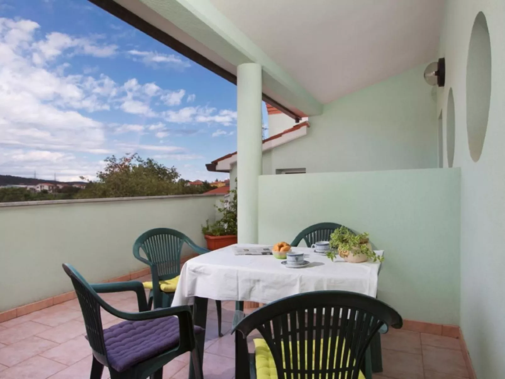 Haus Sanchi-Image-tags.info