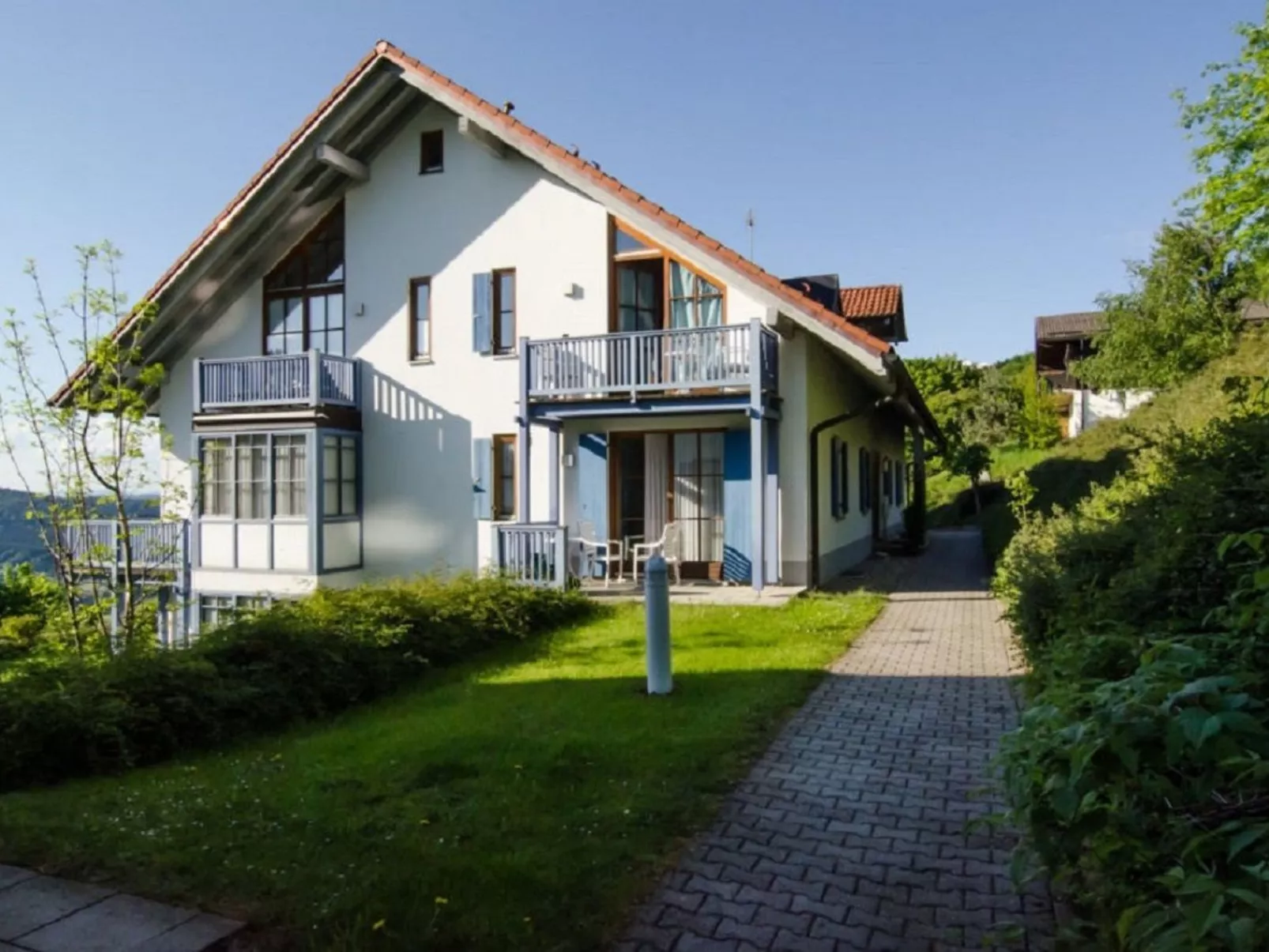Appartement in Langfurth mit Kleinem Balkon-Buiten