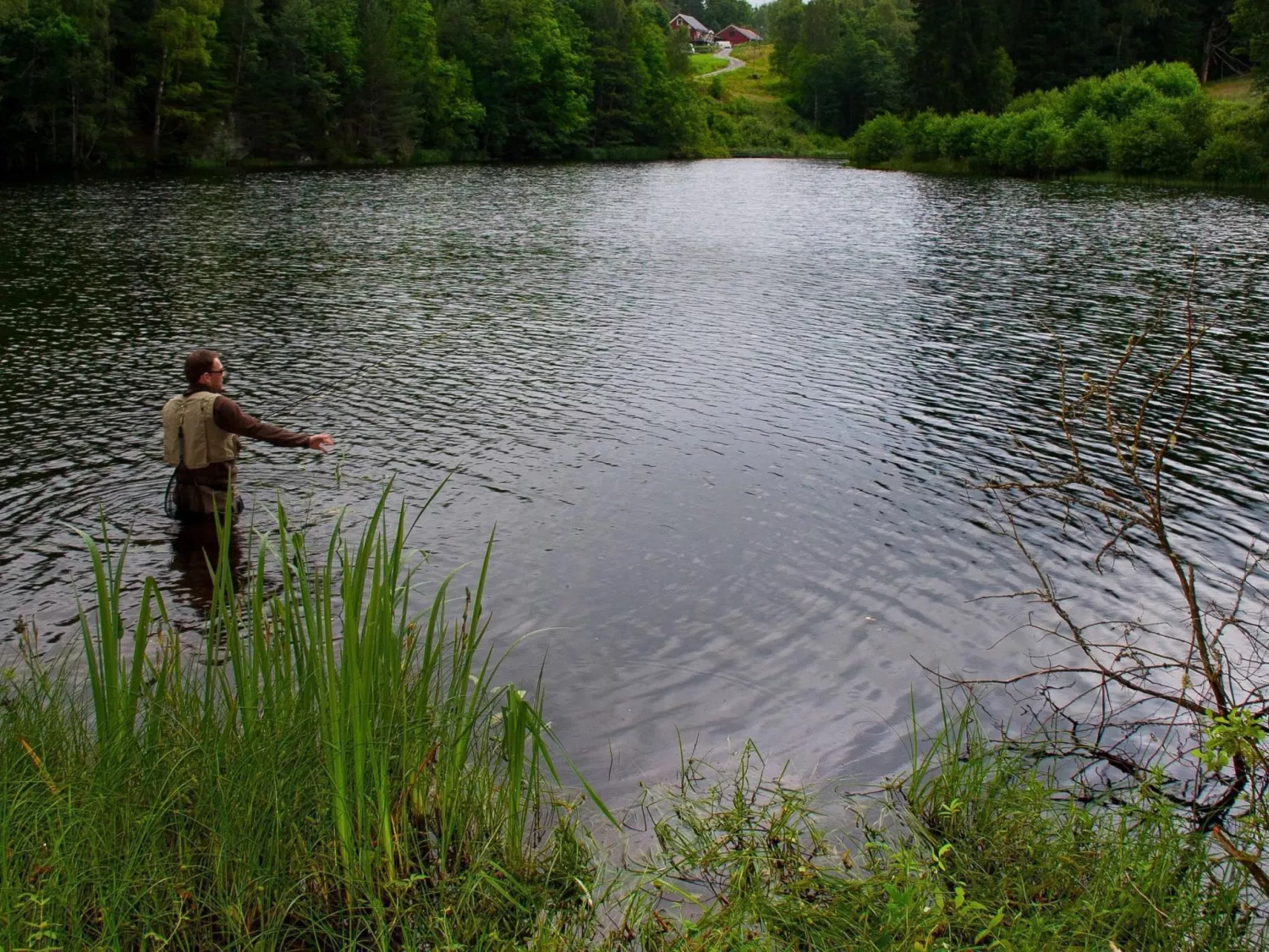Direkt am See gelegen-Buiten