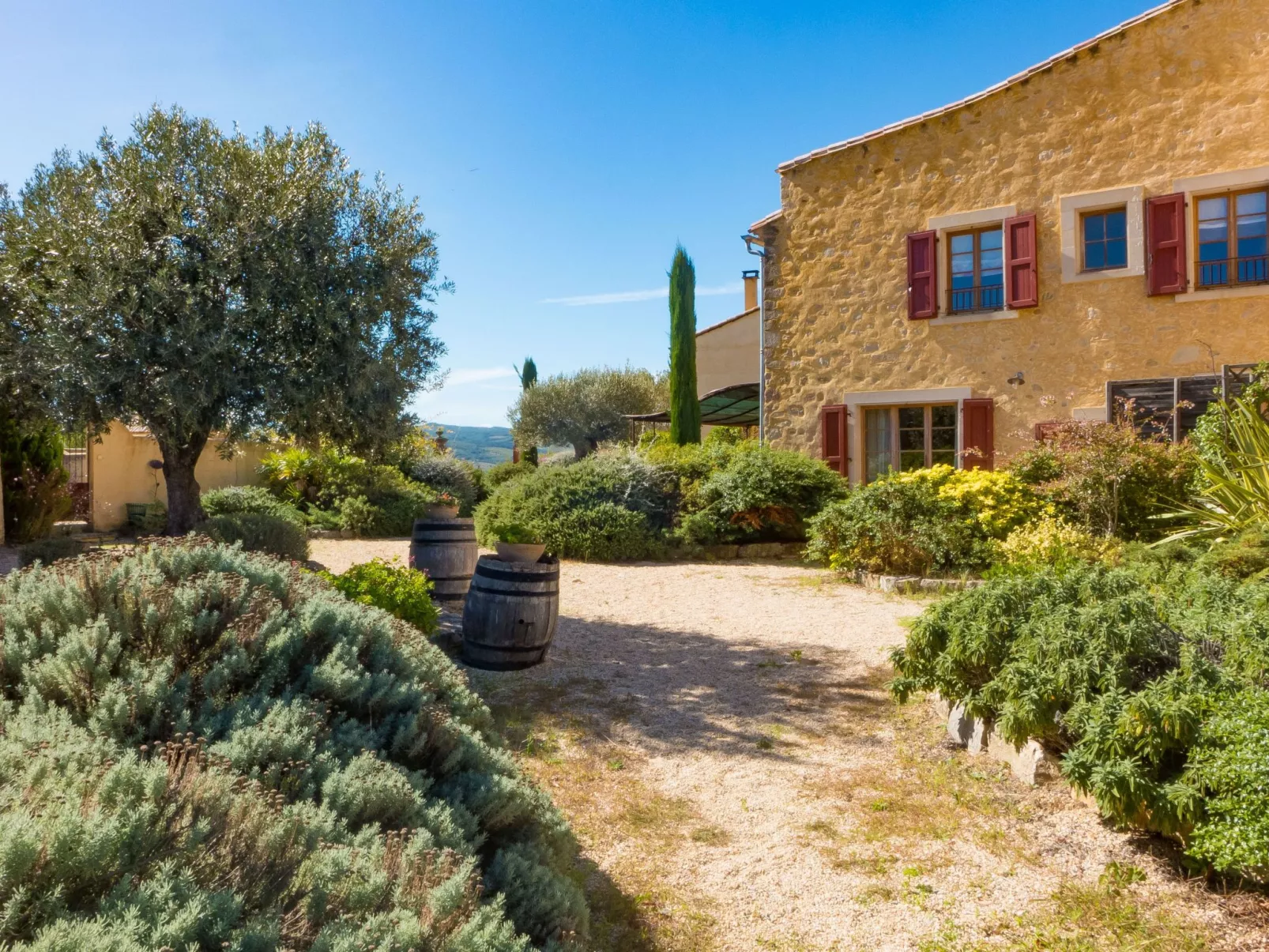 2 hochwertige Mas mit privatem Pool und Blick auf die Landschaft-Buiten