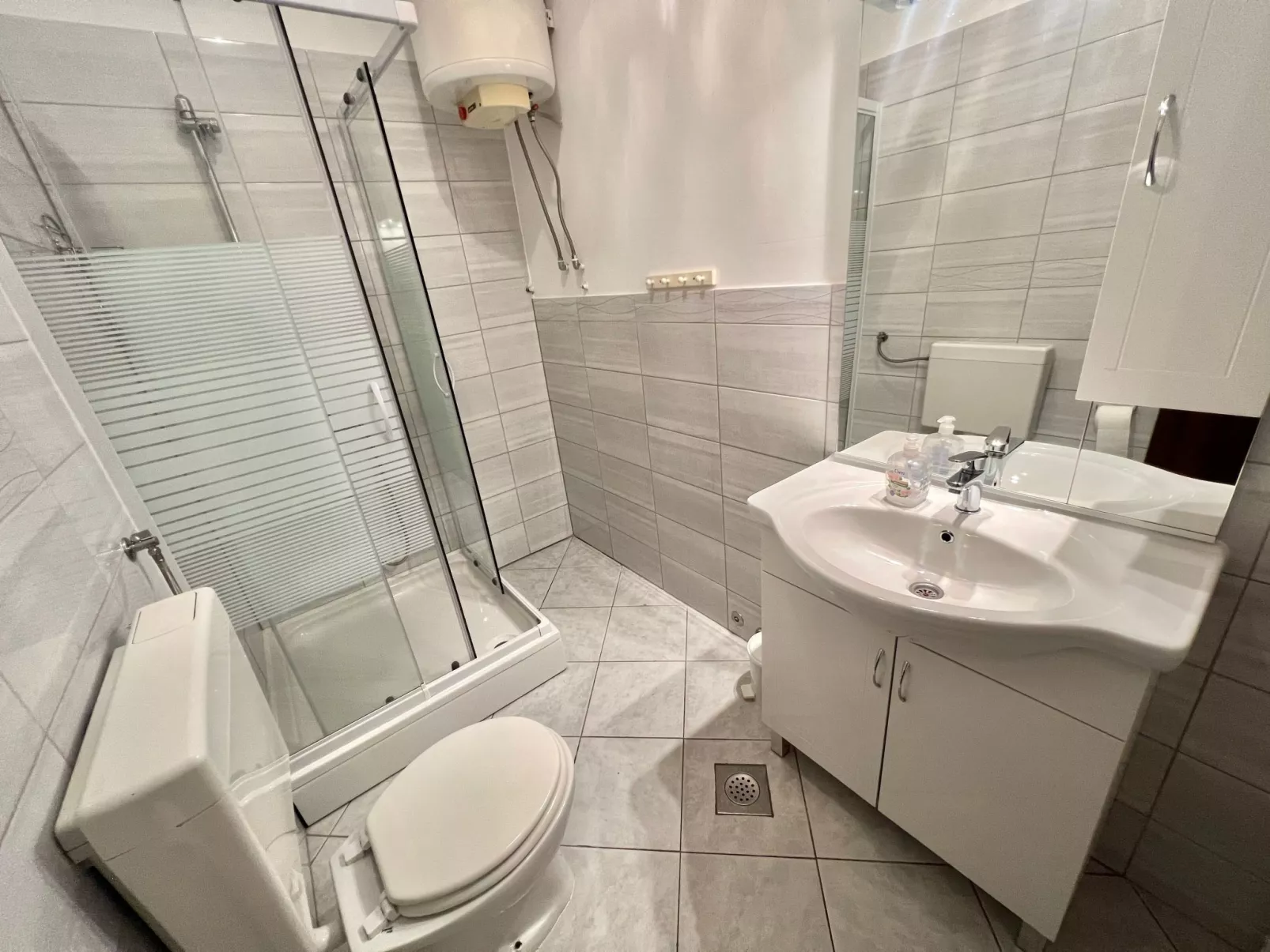 Apartment Zeleni Raj 2-Binnen