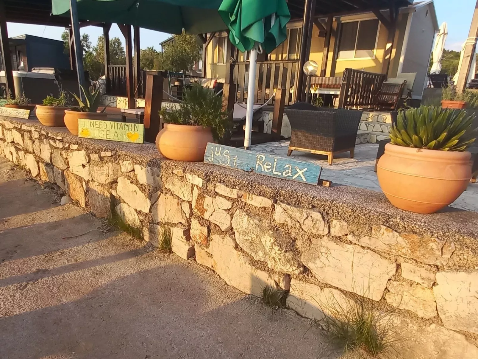 Strandhaus Sofia - Ferienanlage Bain, Žut - Kornati-Buiten