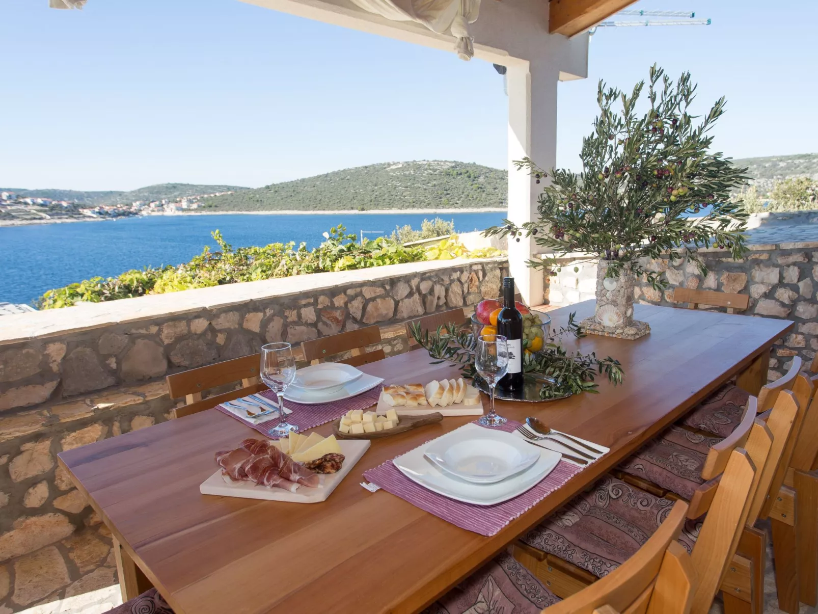 In Sevid mit Gemeinsamer Terrasse und Meerblick-Buiten