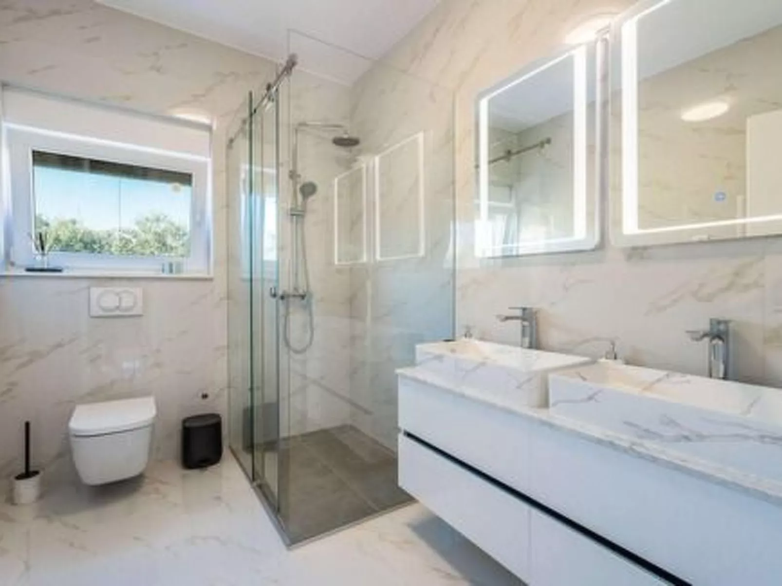 Luxuriöse Villa direkt am Meer - Agentur TA Leut-Binnen