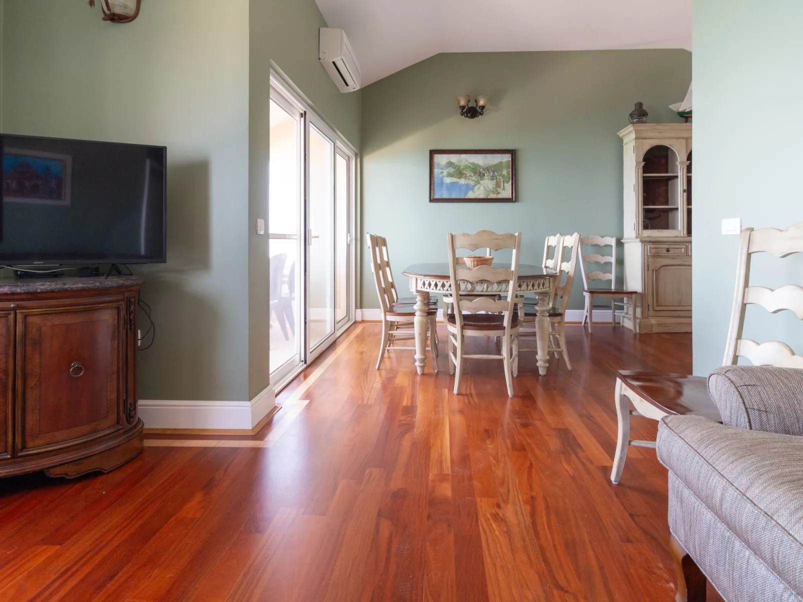 NEW Beachfront Wohnung mit Meerblick - TA Leut-Image-tags.info