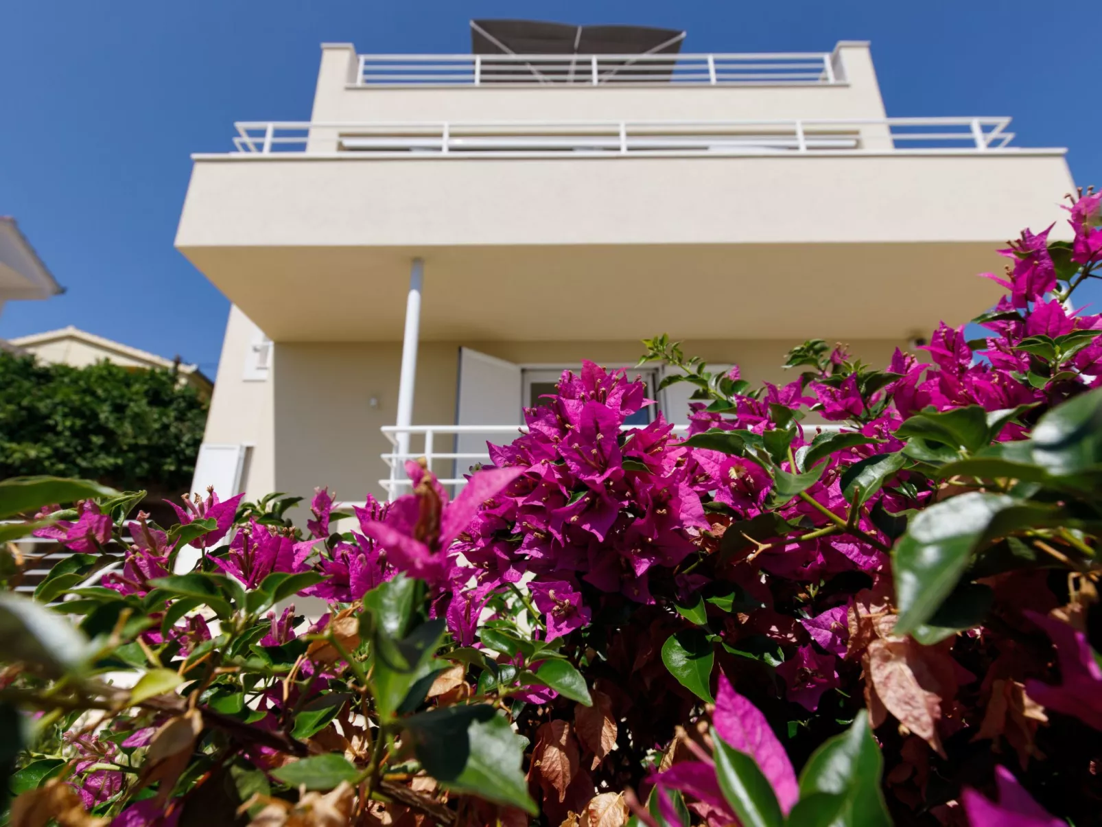 "Villa Anadea" mit Whirlpool-Image-tags.info