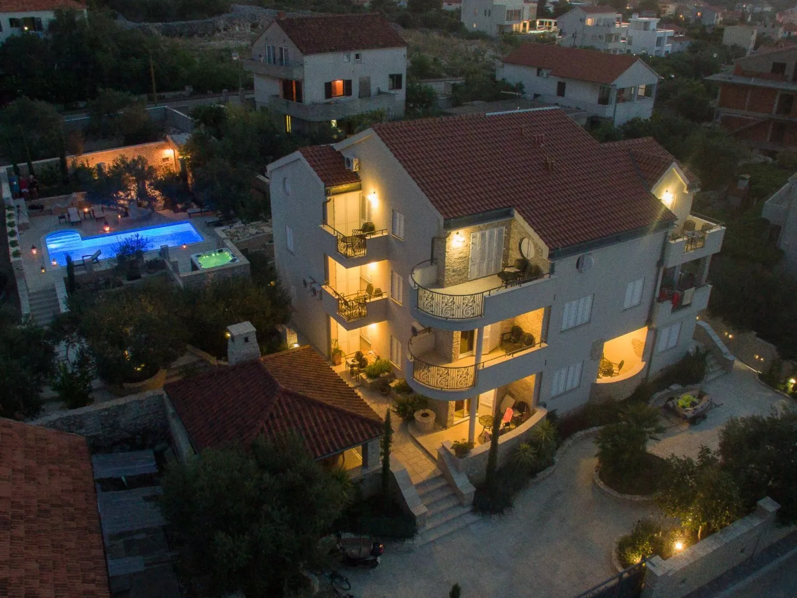 Für 4 Personen mit Pool-Buiten