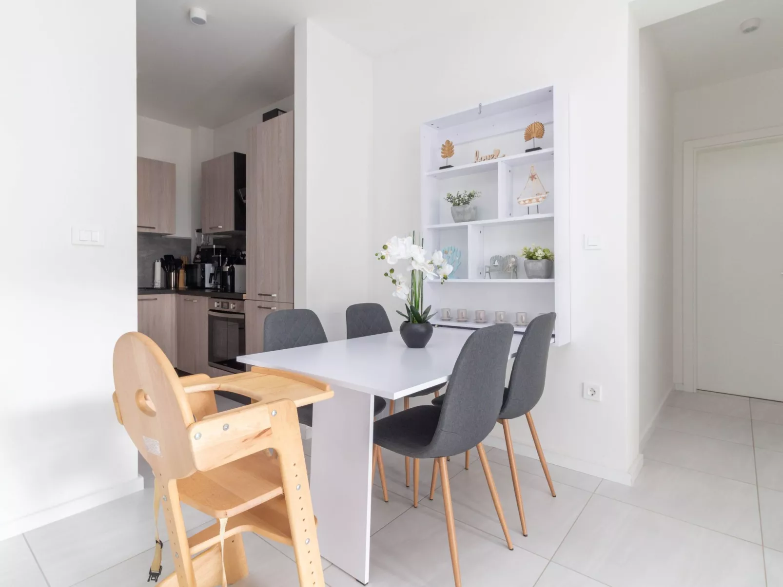 Wohnung mit Pool in Strandnähe -TA Leut Agency-Binnen